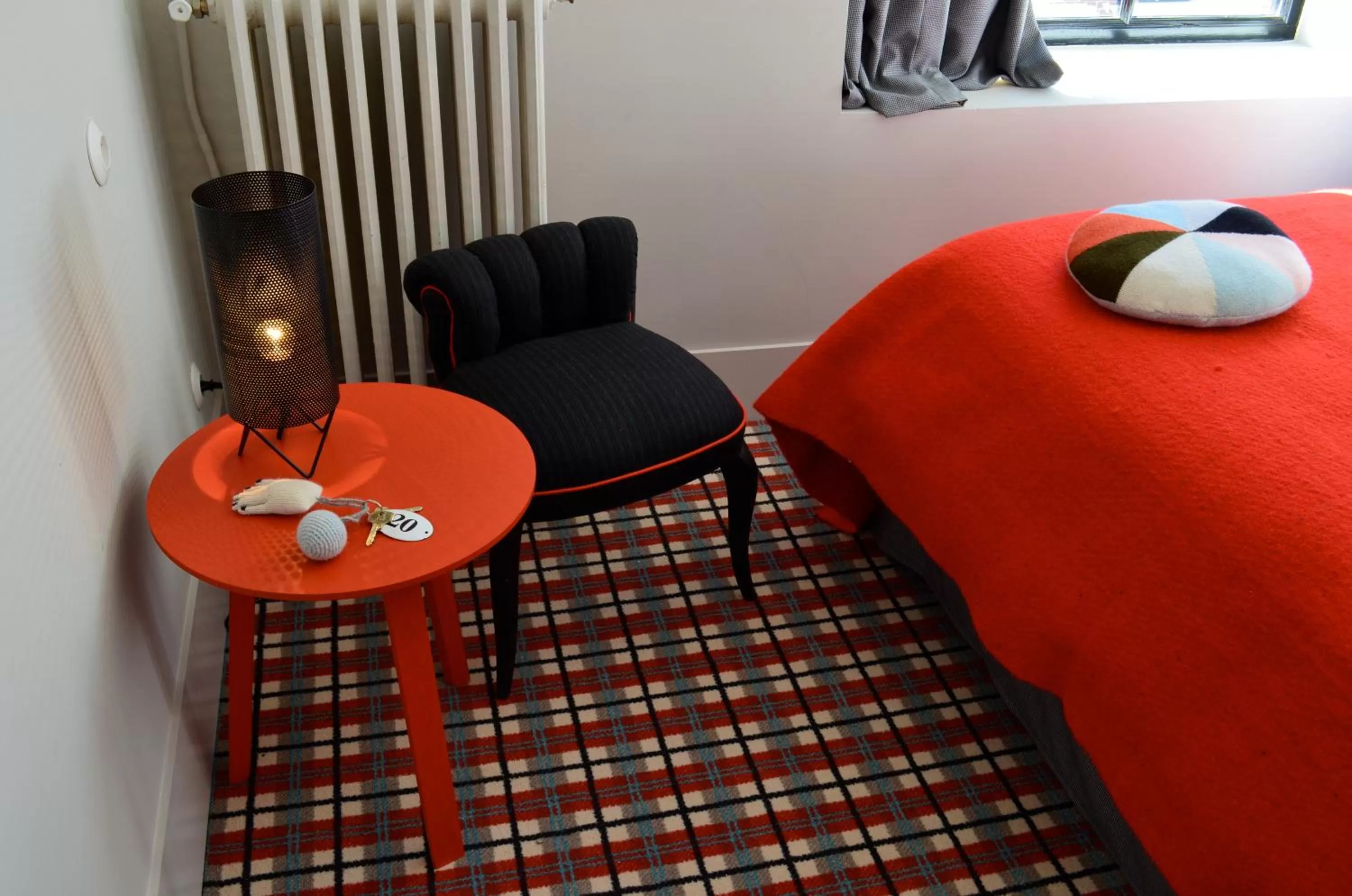 Seating area, Bed in Hotel Les Pilotes