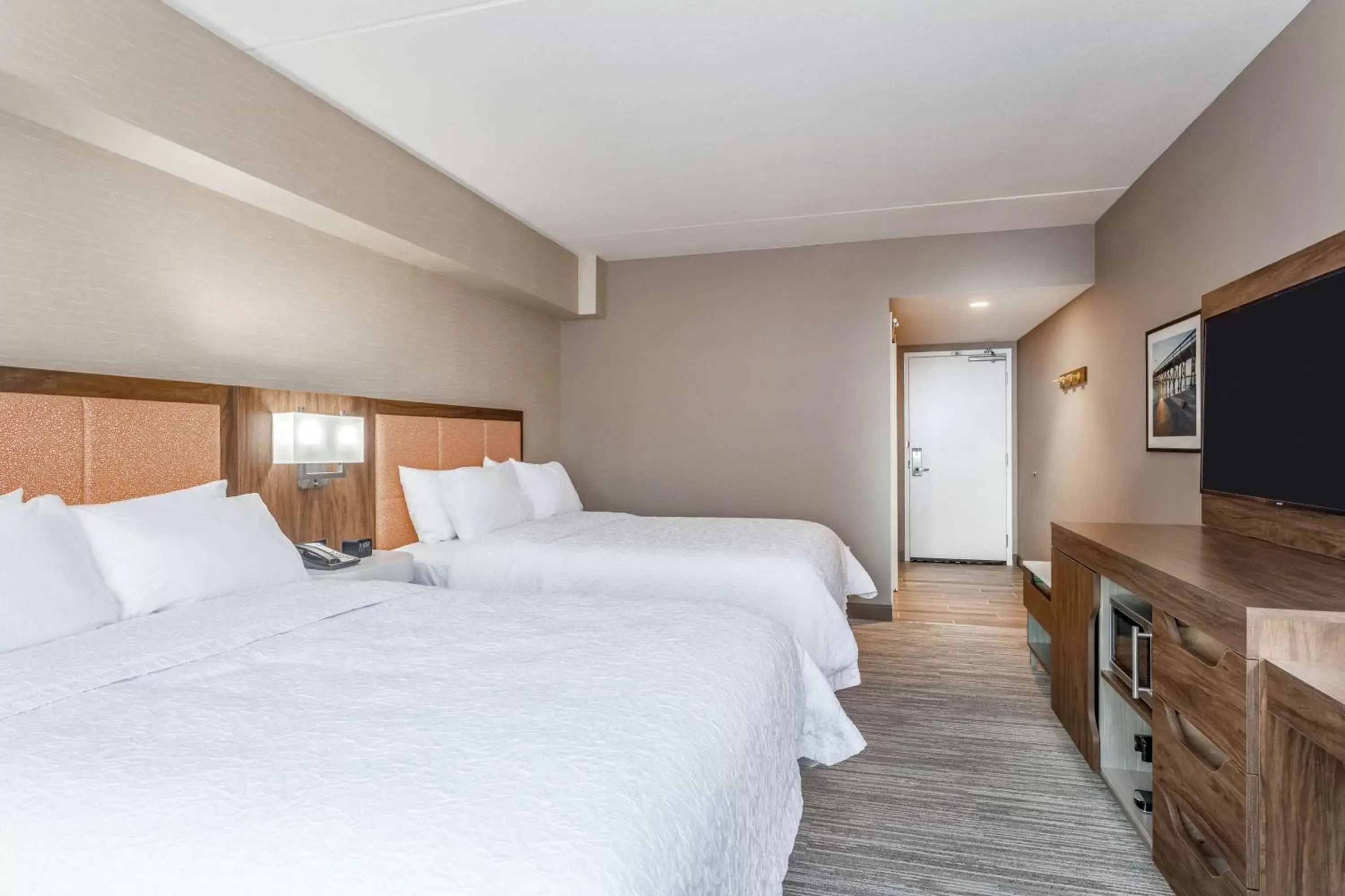 Queen Room with Two Queen Beds in Hampton Inn & Suites Kittery-Portsmouth Queen Room with Two Queen Beds in Hampton Inn & Suites Kittery-Portsmouth