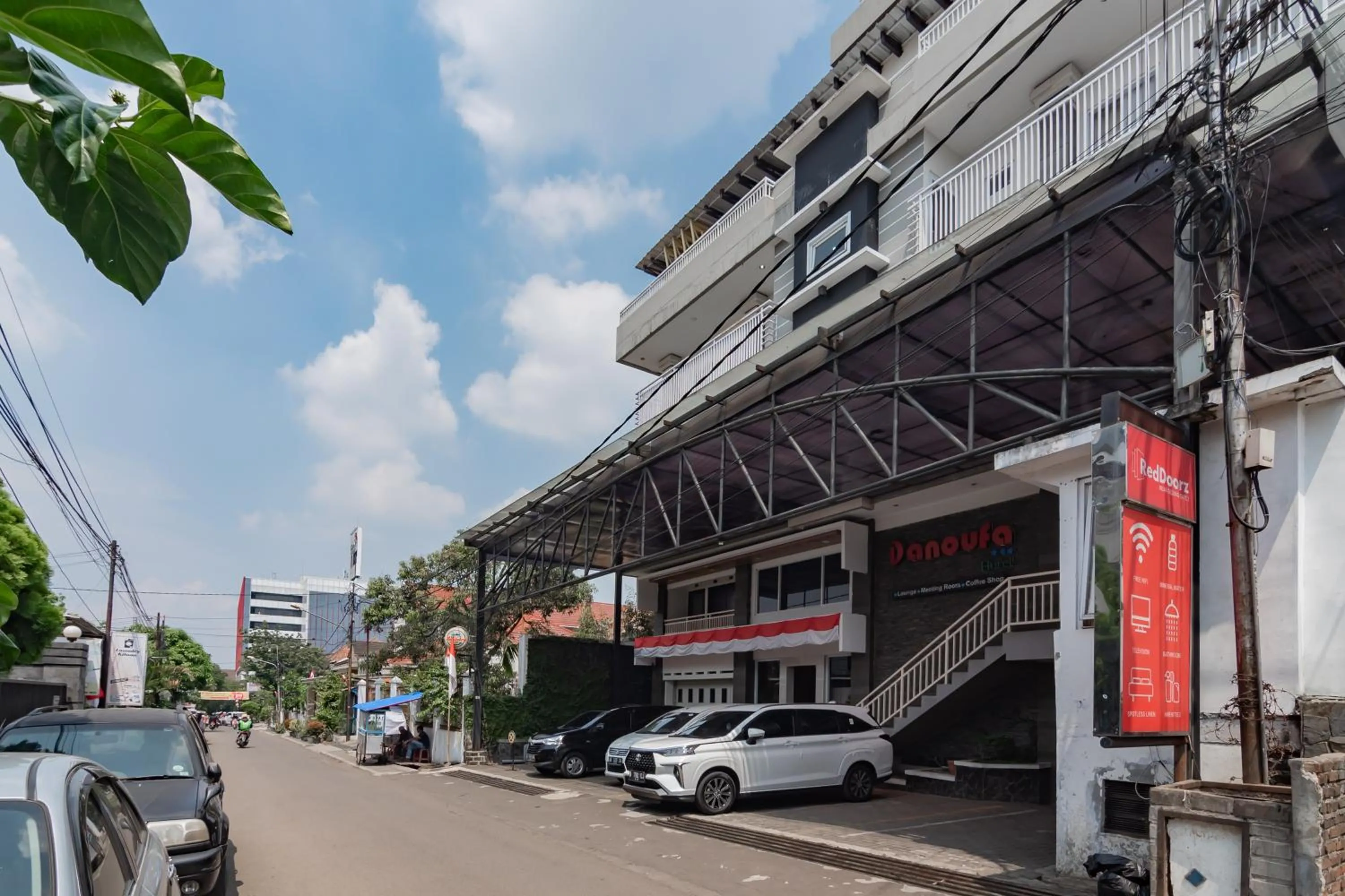 Property building in RedDoorz near Gedung Sate 2