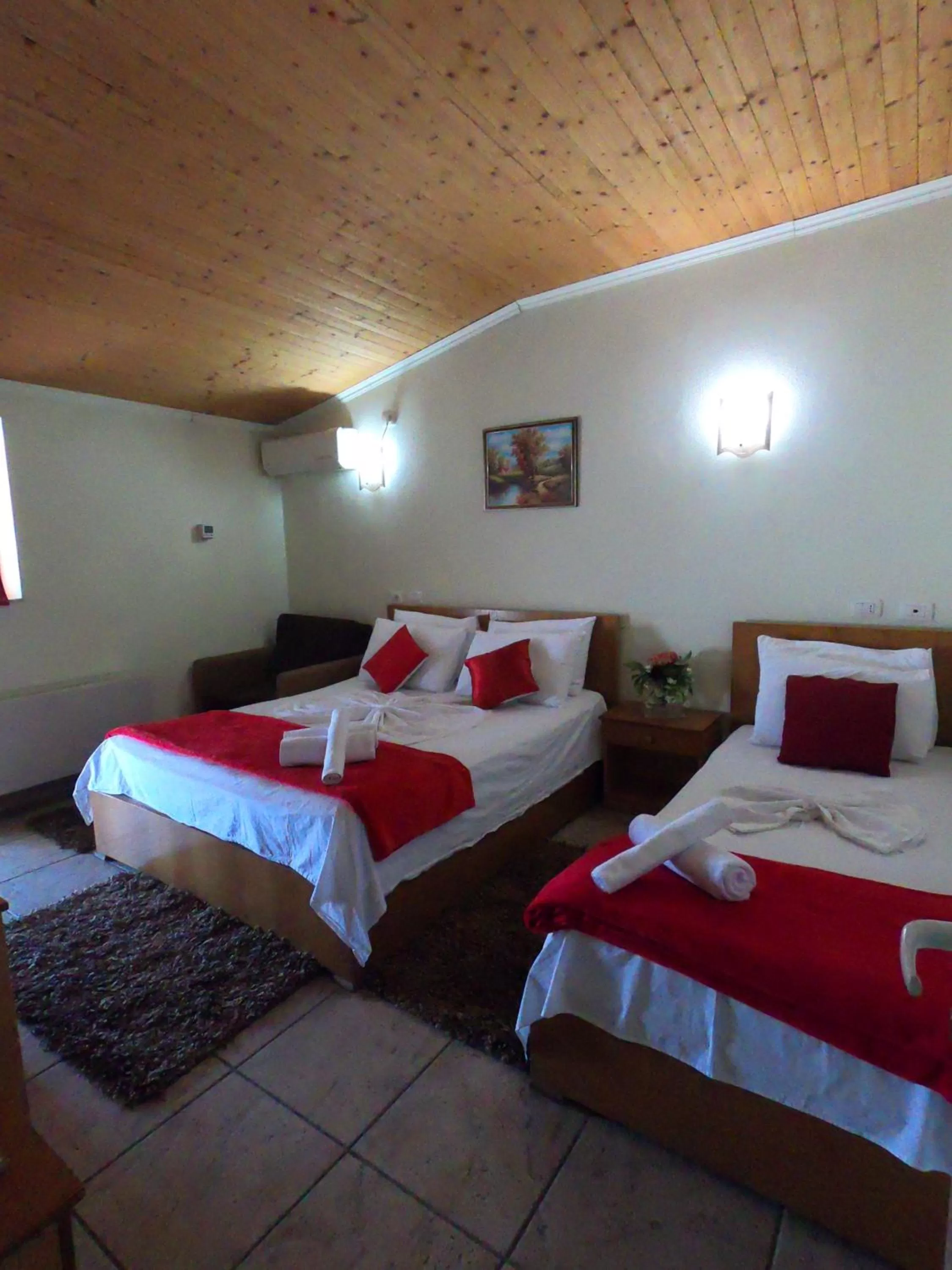 Bedroom, Bed in Hotel Bicaj