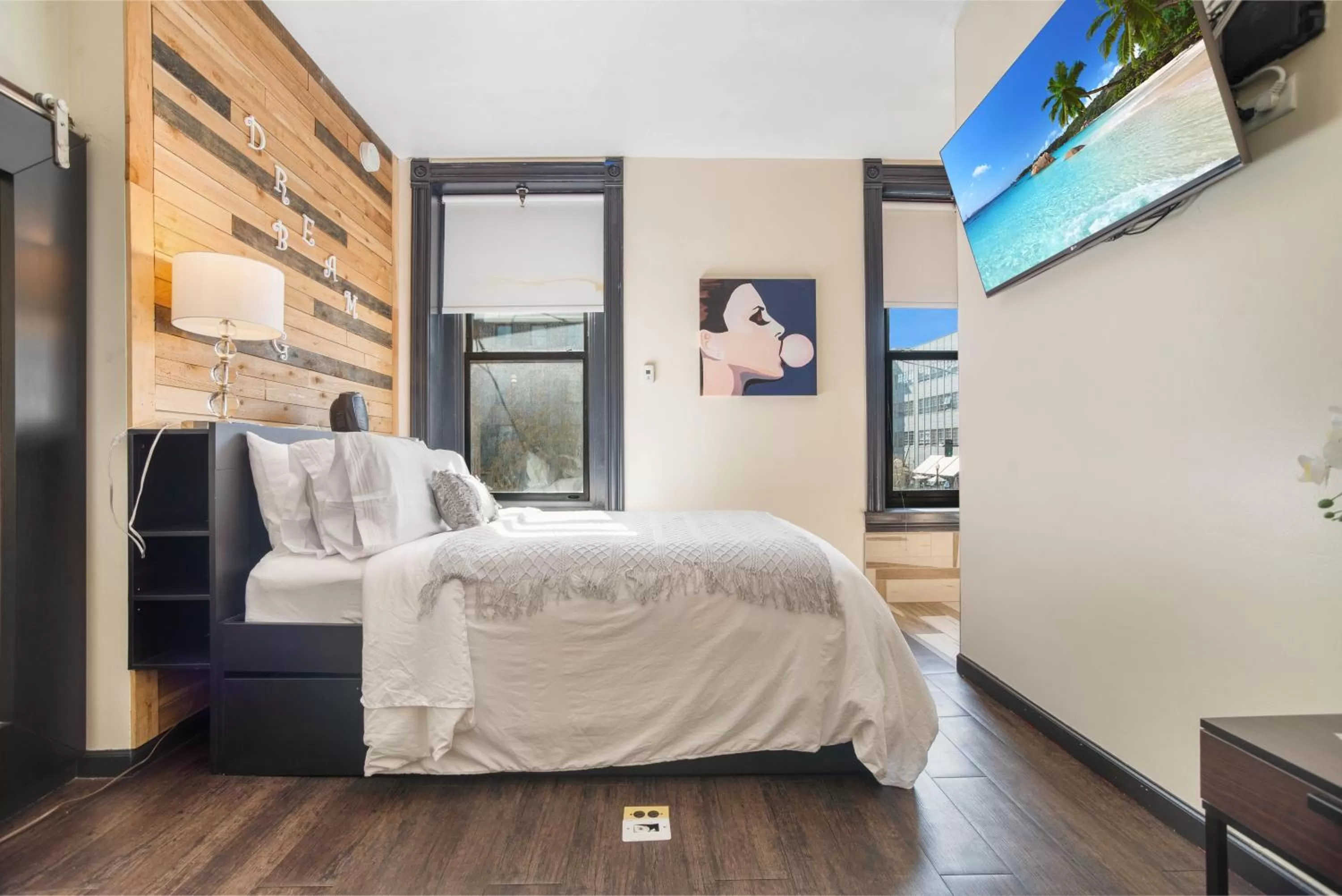 Bed in Good Hotels Downtown Denver