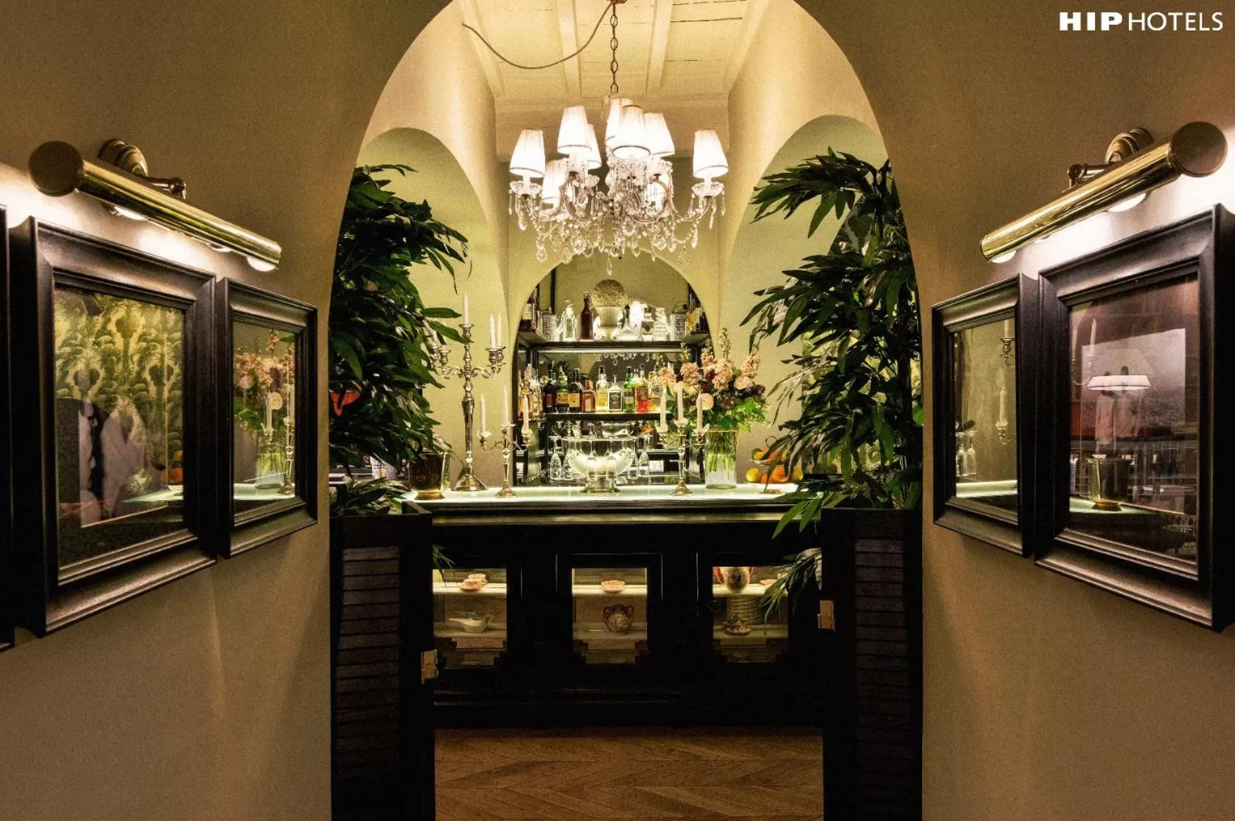 Library in Cellai Hotel Florence