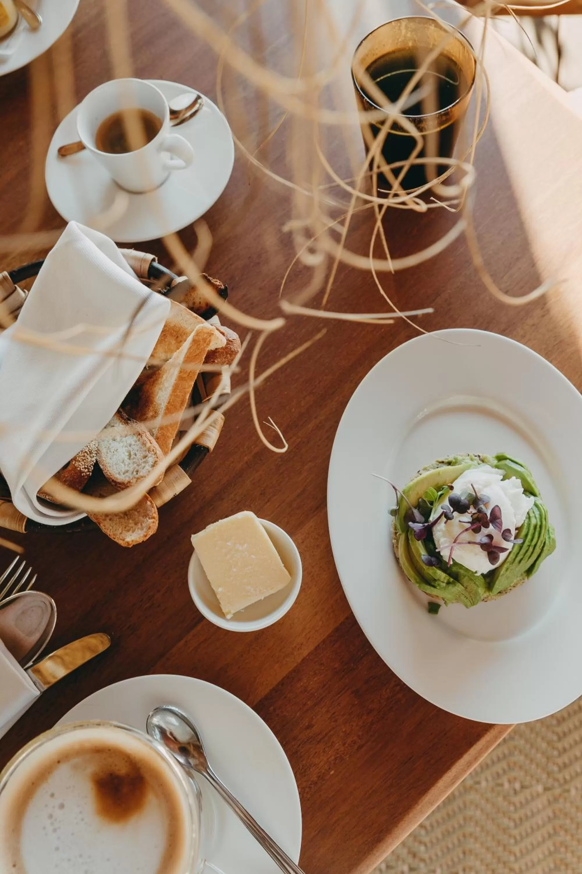 Breakfast in Lily of the Valley