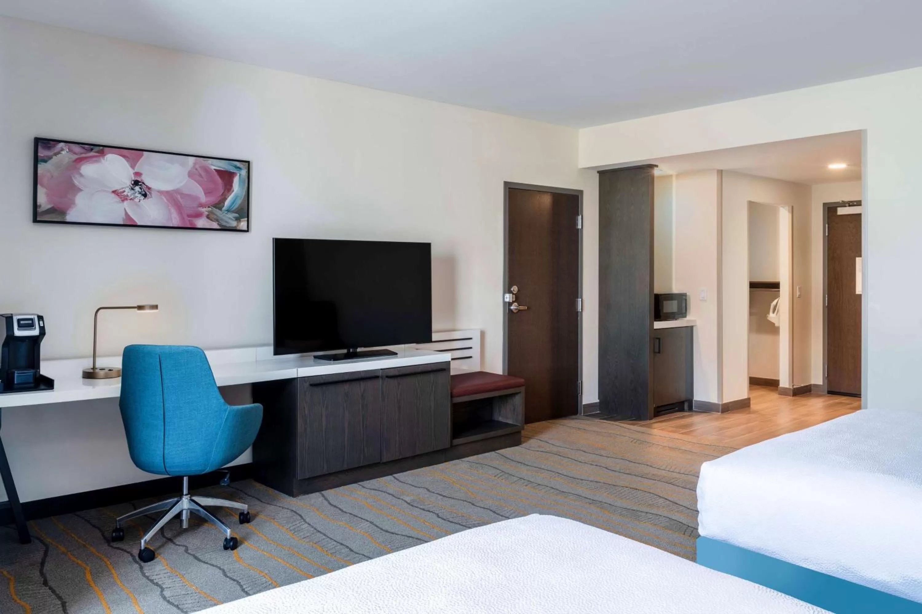 Bedroom, Bed in Hilton Garden Inn Chino Hills Pomona CA