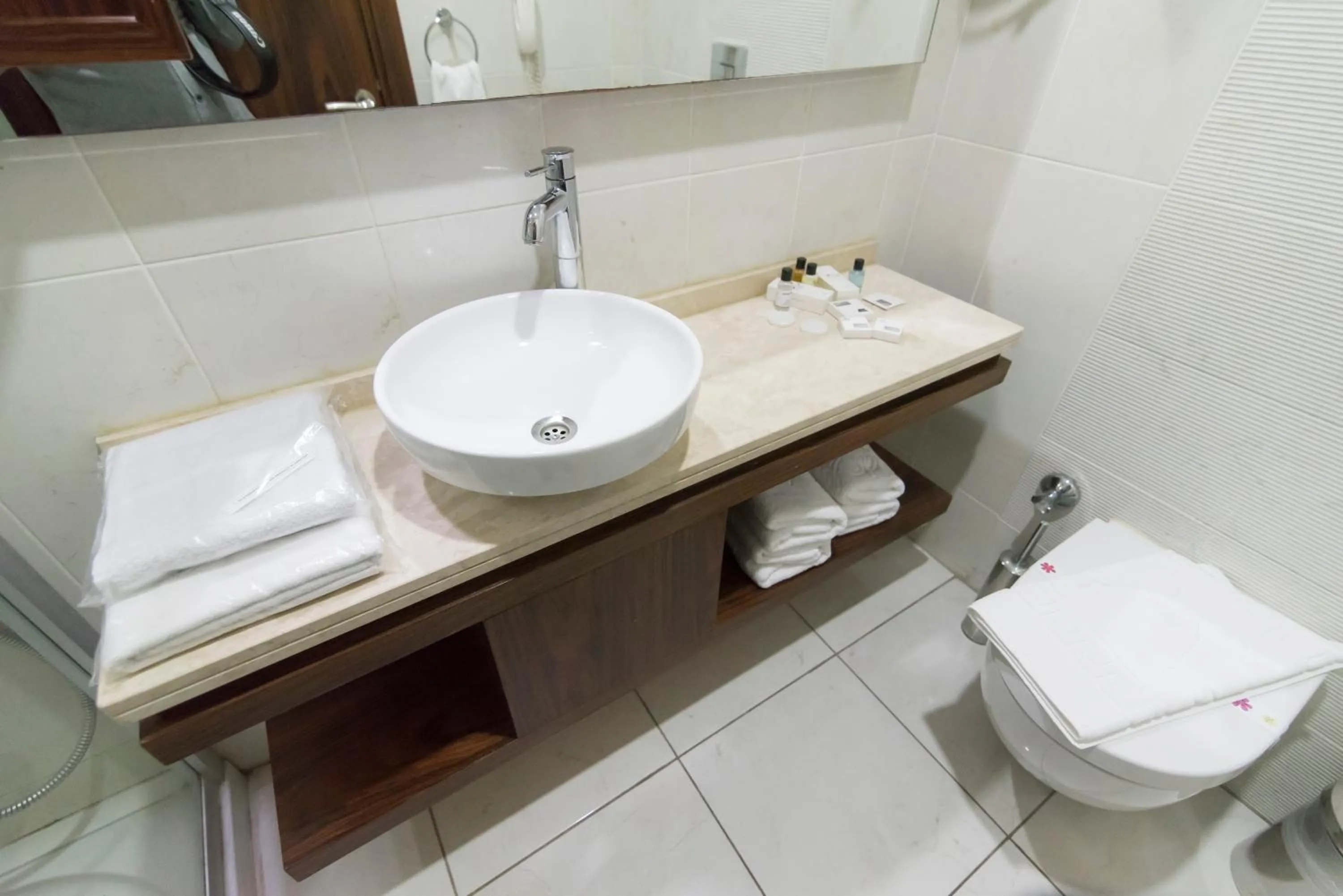 Bathroom in MidMar Deluxe Hotel