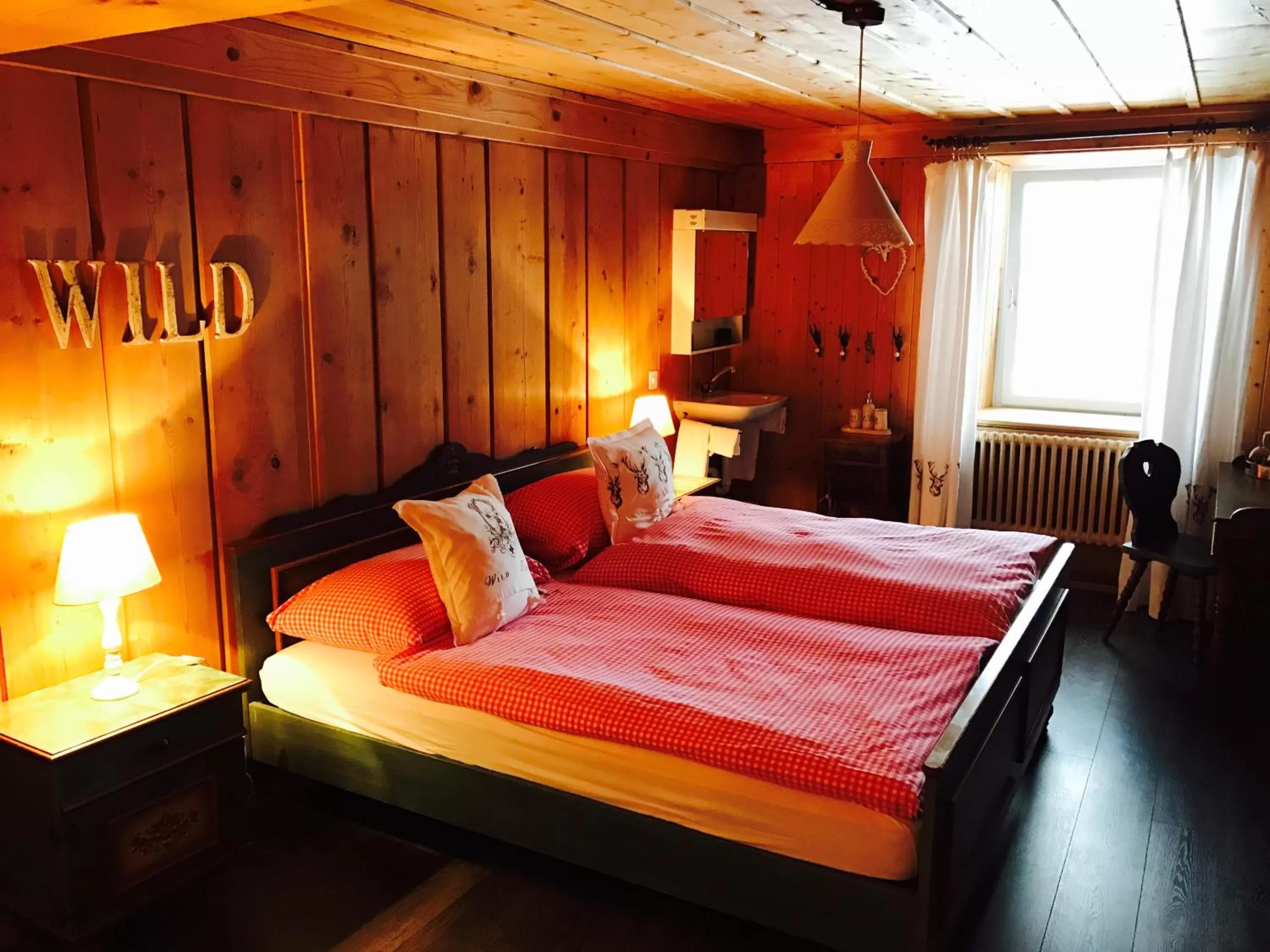 Bed in Auberge de l'Assesseur - Mont-Soleil