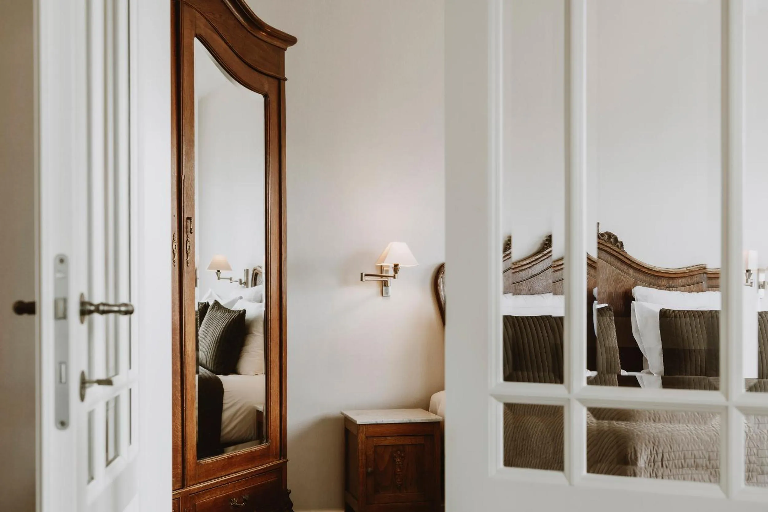 Bedroom, Bed in Grand Hotel Belle Vue