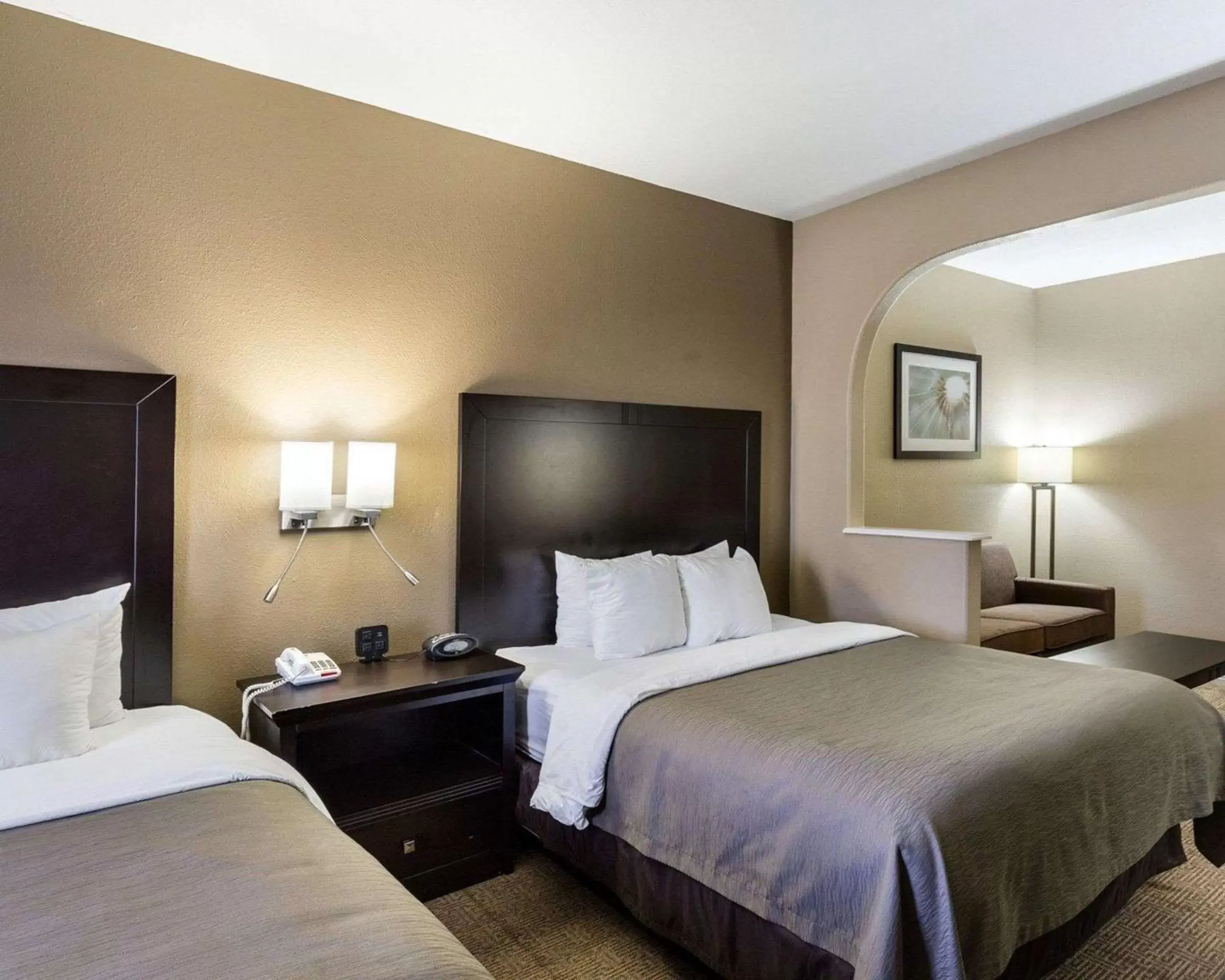 Suite with Two Queen Beds - Accessible/Non-Smoking in Quality Suites Houston NW Cy-Fair Suite with Two Queen Beds - Accessible/Non-Smoking in Quality Suites Houston NW Cy-Fair