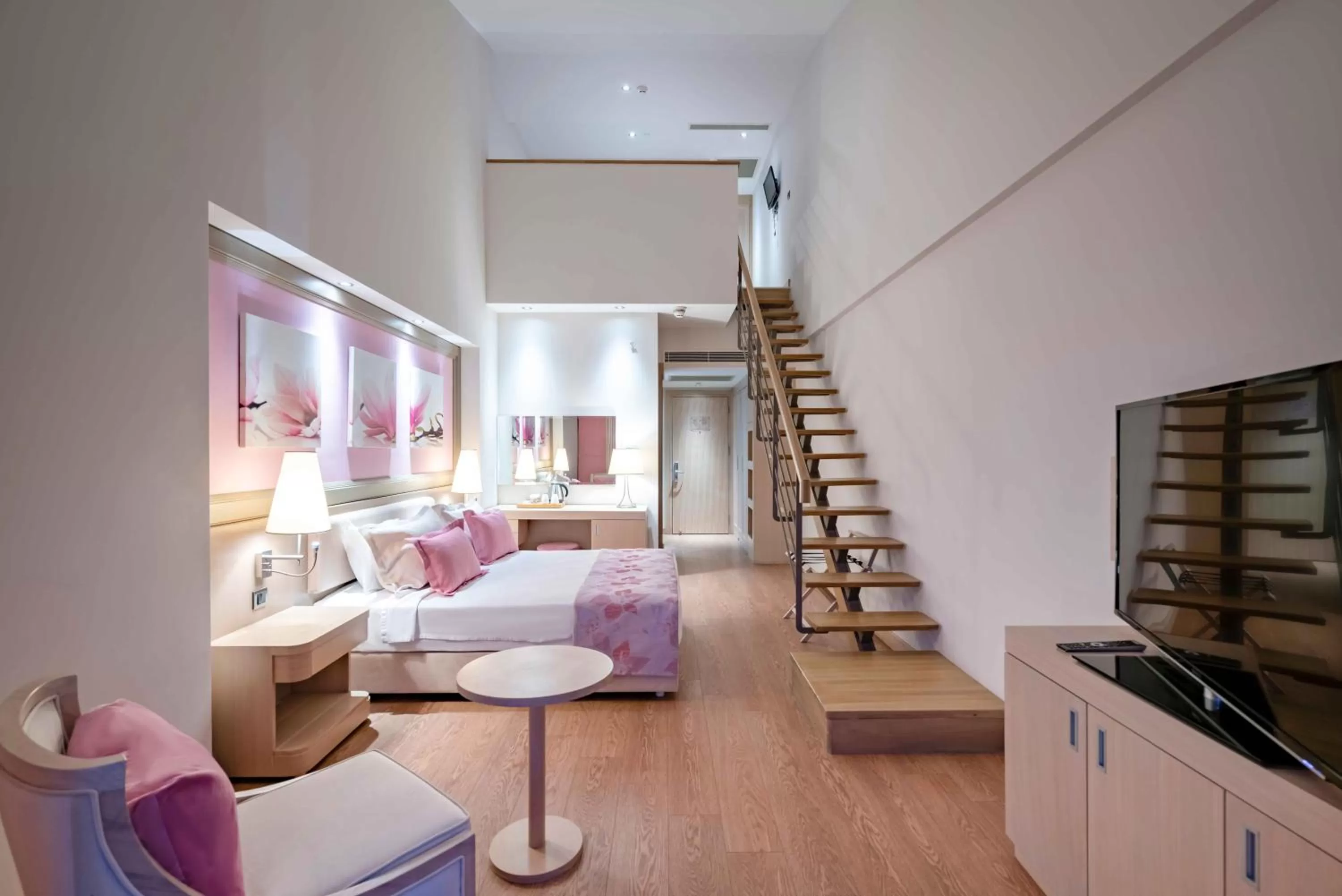 Bedroom in Royal Teos Thermal Resort Clinic & Spa - Halal Hotel