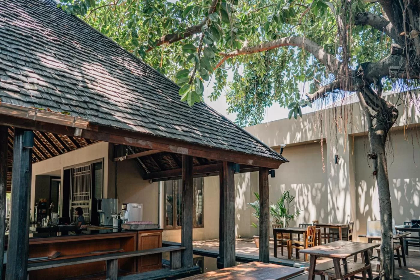 Restaurant/places to eat in Inpawa Hotel