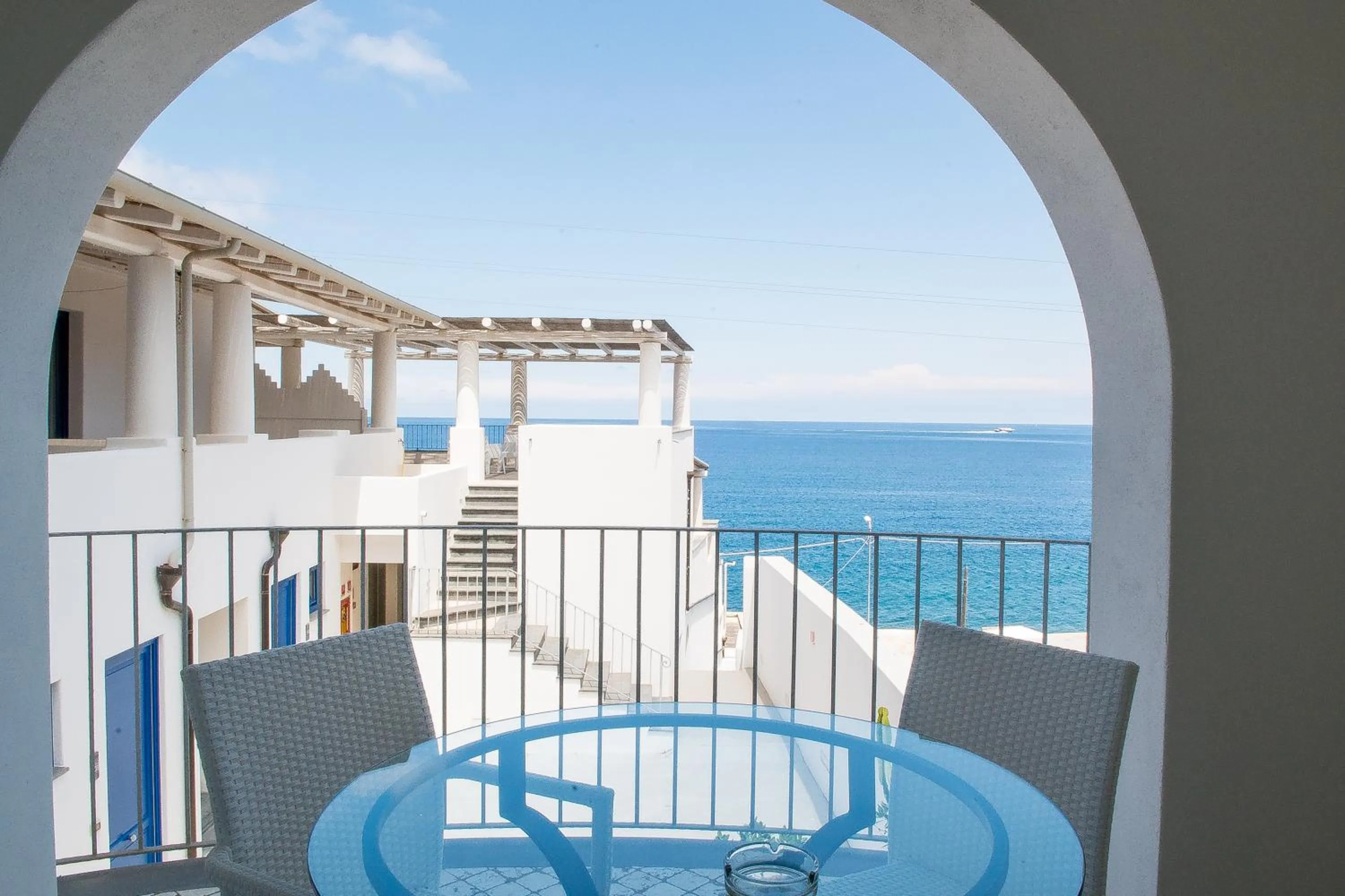 Balcony/Terrace in Hotel Cutimare - Aeolian Charme