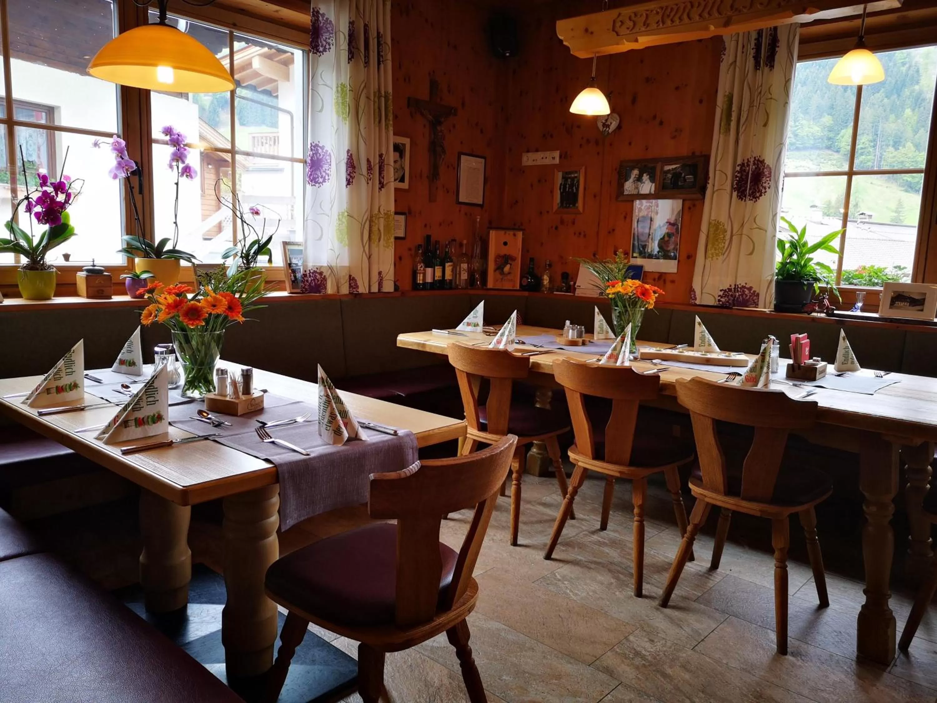 Restaurant/Places to Eat in Hotel Aschauer Hof z'Fritzn