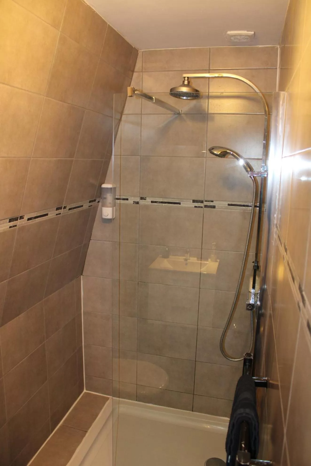 Shower in Chambres d'Hôte Dijon Clair de Lune Adults Only