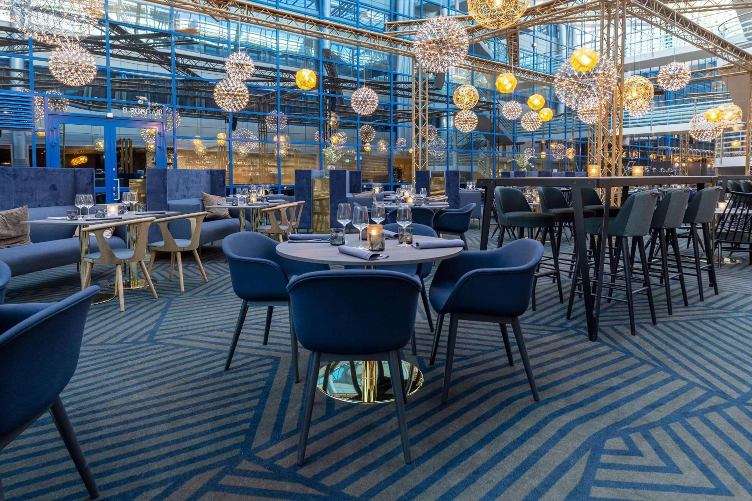 Restaurant/places to eat in Scandic Helsinki Airport