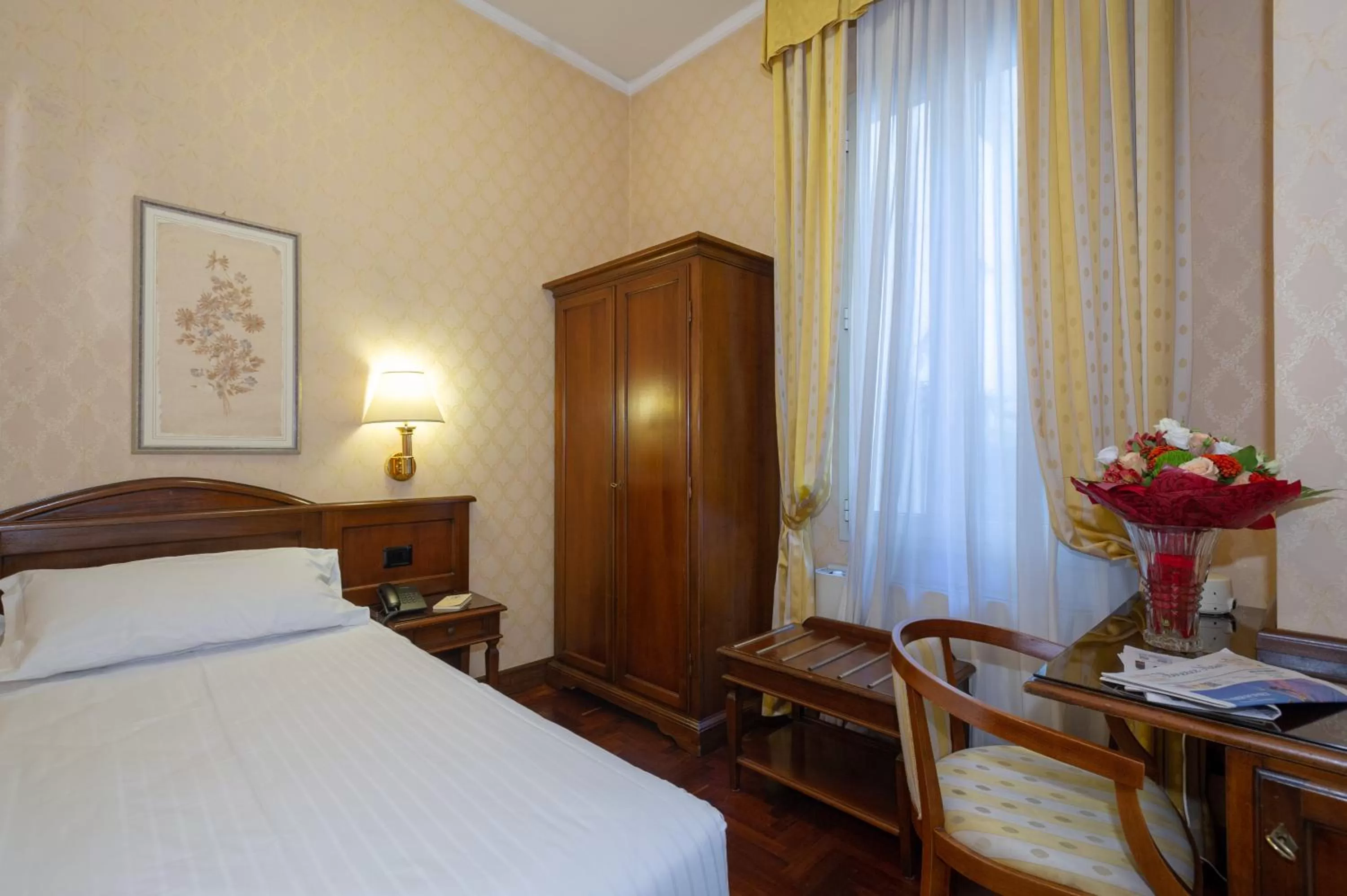 Bed in Hotel Boccaccio