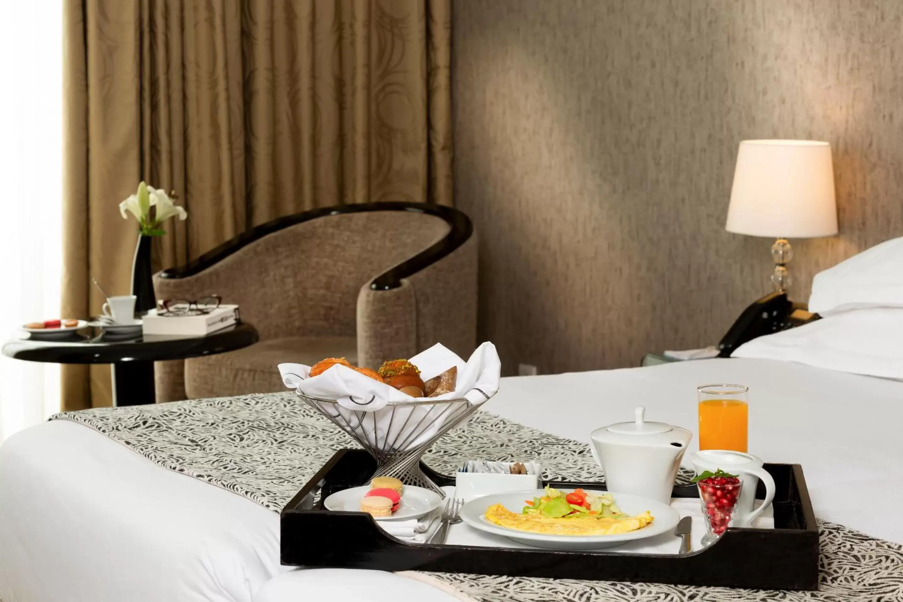 Deluxe Room (2 Adults + 1 Child) in Occidental Lac Tunis Deluxe Room (2 Adults + 1 Child) in Occidental Lac Tunis