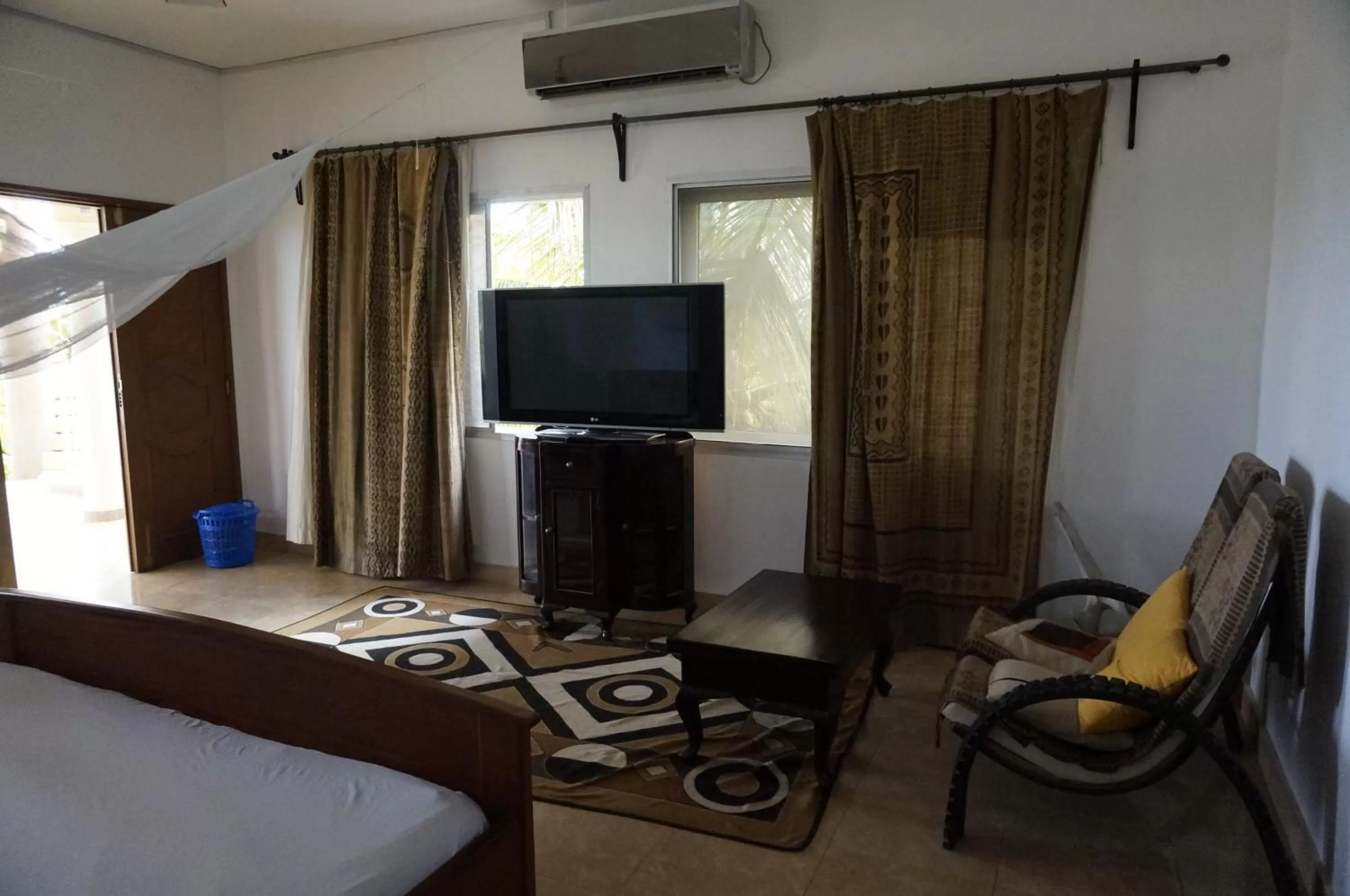 Photo of the whole room, TV/Entertainment Center in Ramaya Auberge Espagnole