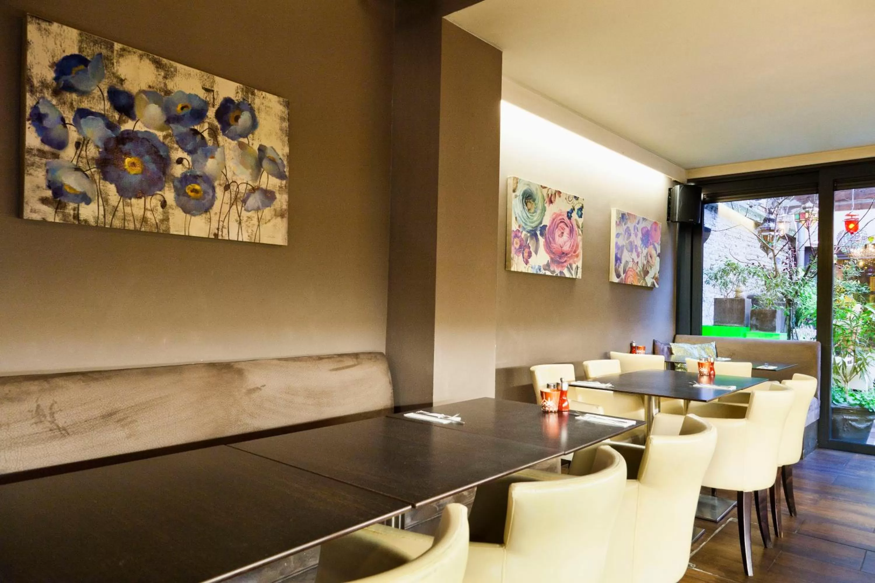 Day in Hotel Diamonds and Pearls