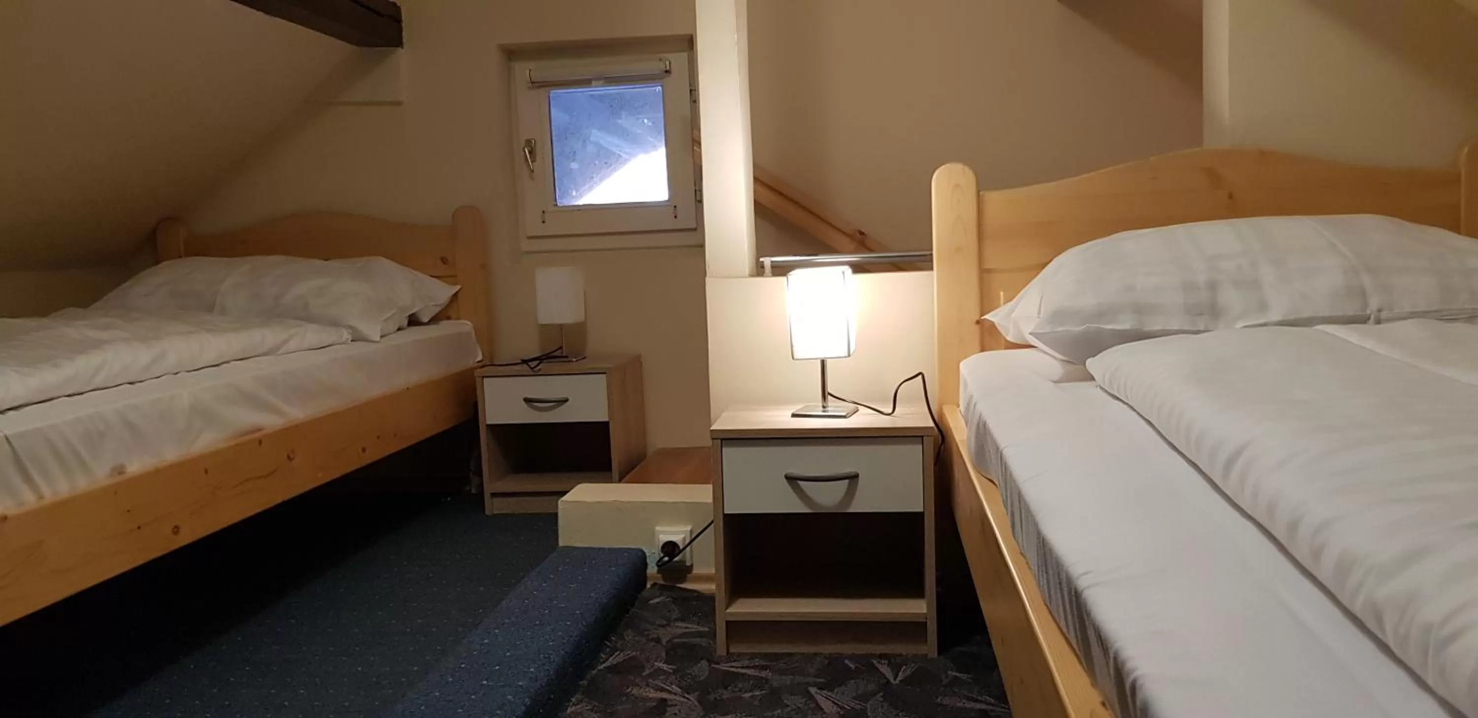 Bed in Central Panzió Gyula