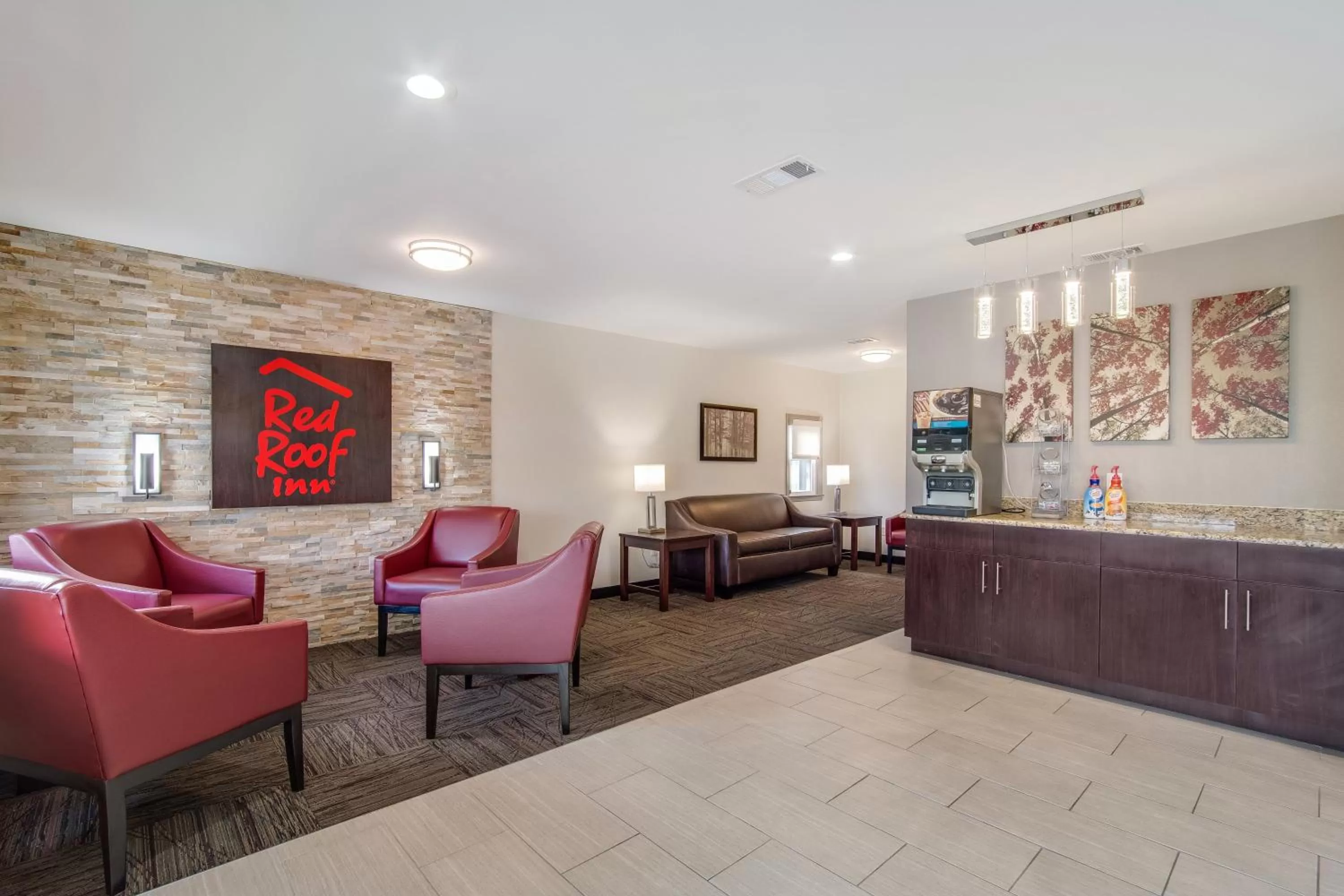 Breakfast in Red Roof Inn St George, SC