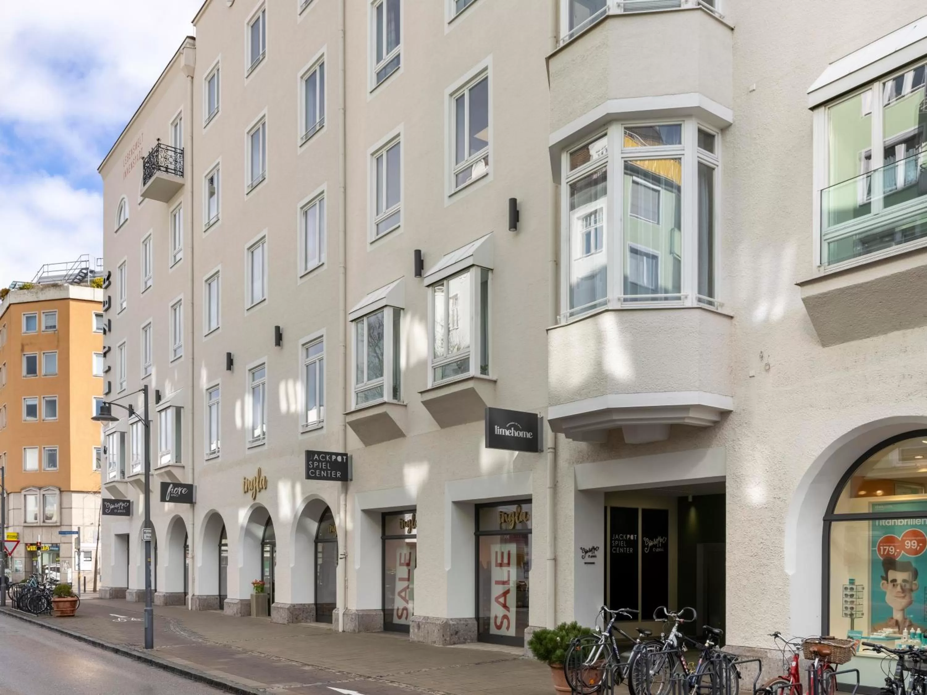 Property building in Limehome Rosenheim Gillitzerstraße