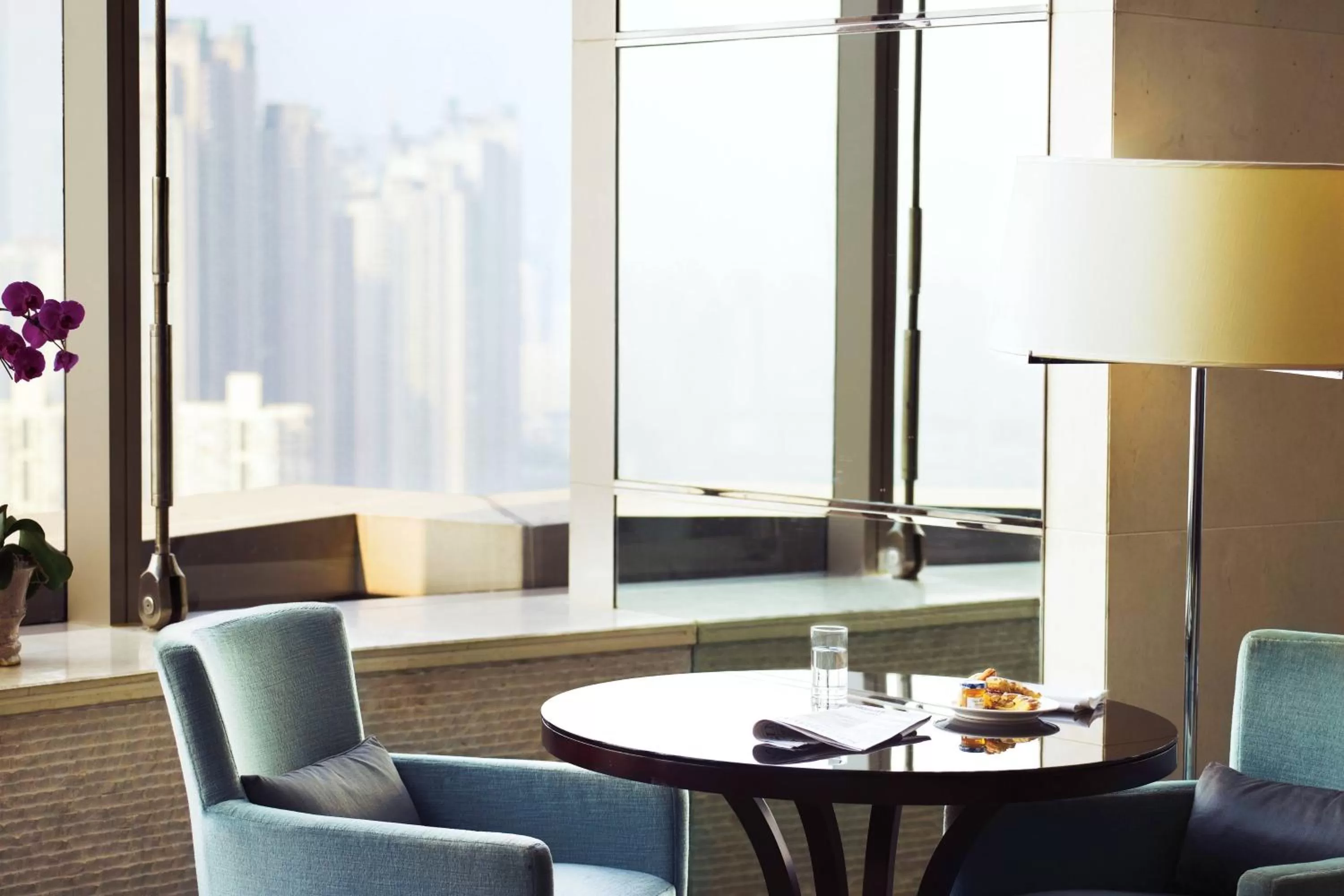 Lounge or bar in Sheraton Grand Shanghai Pudong Hotel & Residences