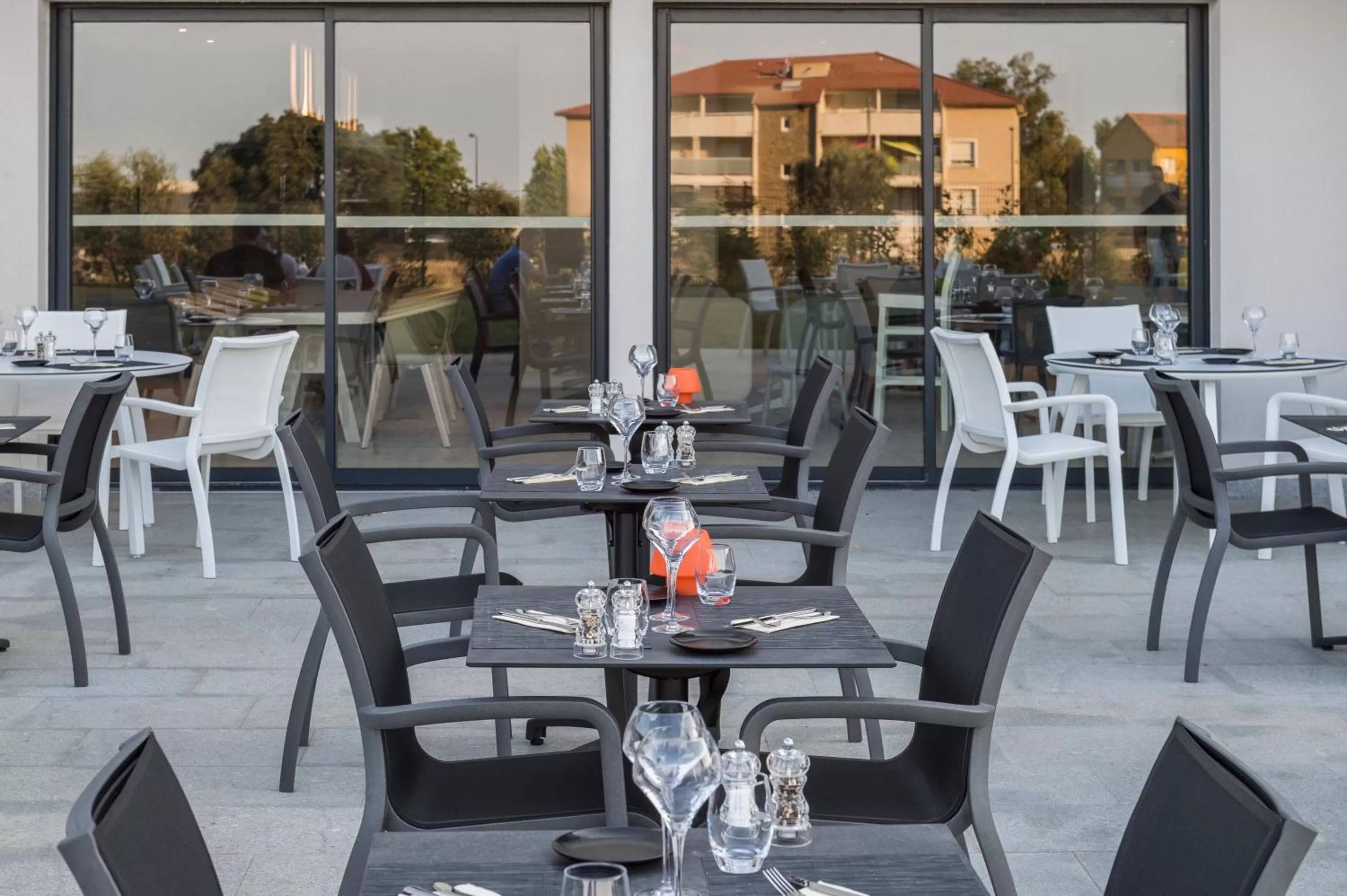 Patio in Mercure Hotel & Spa Bastia Biguglia