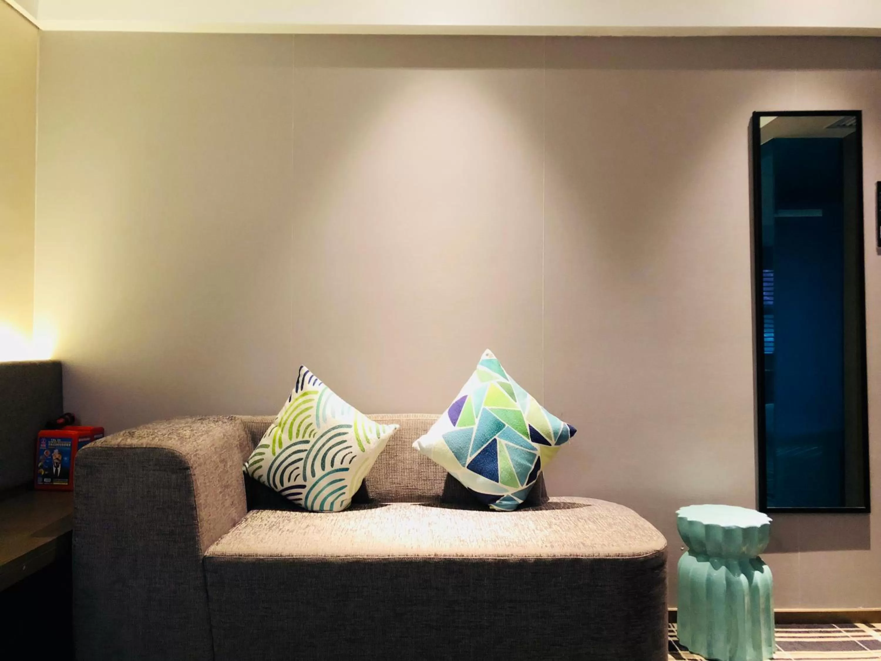 Photo of the whole room in Likto Hotel-Free Shuttle Bus to Canton Fair