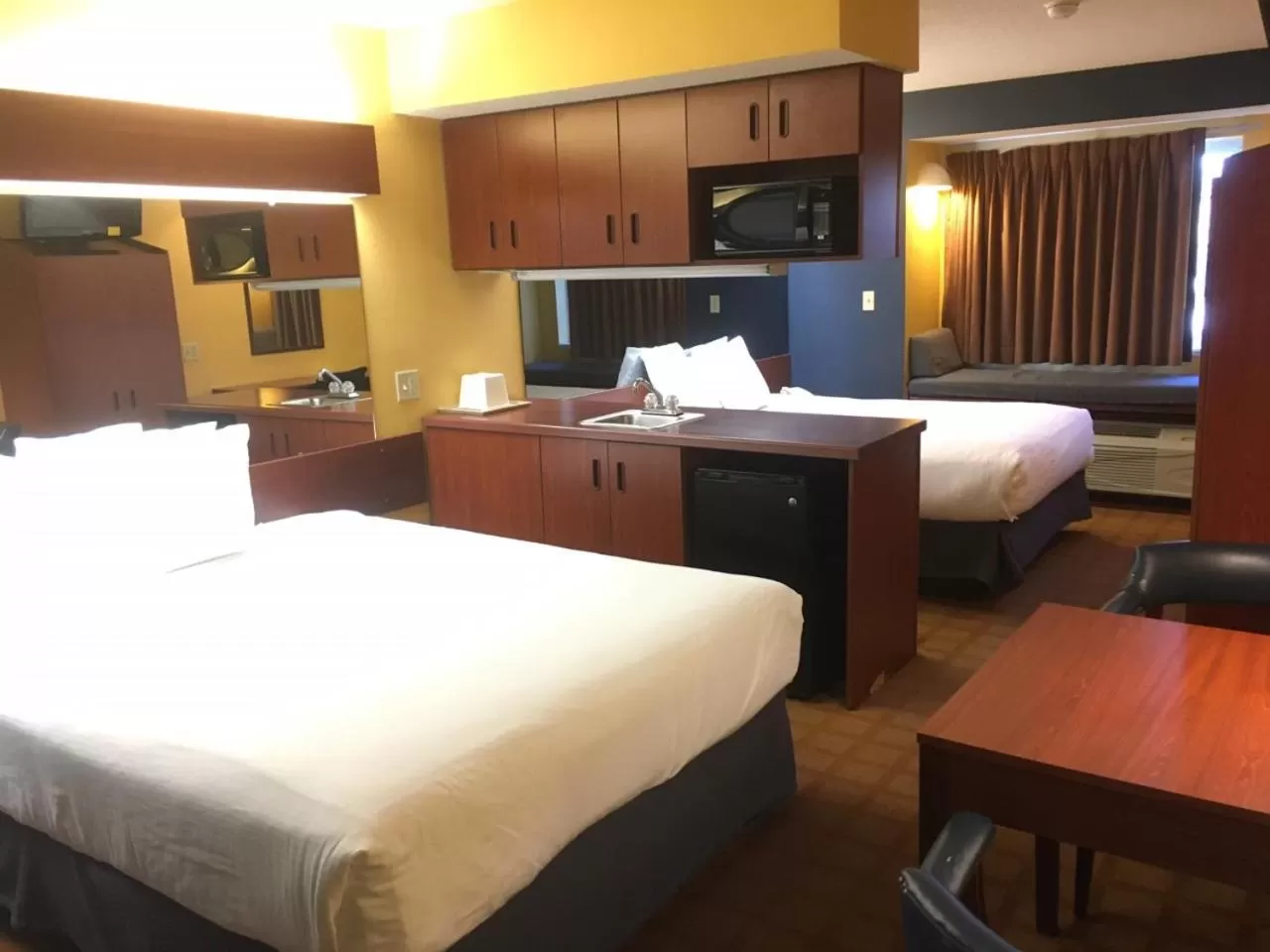 Bedroom, Bed in Microtel Inn & Suites by Wyndham Hillsborough