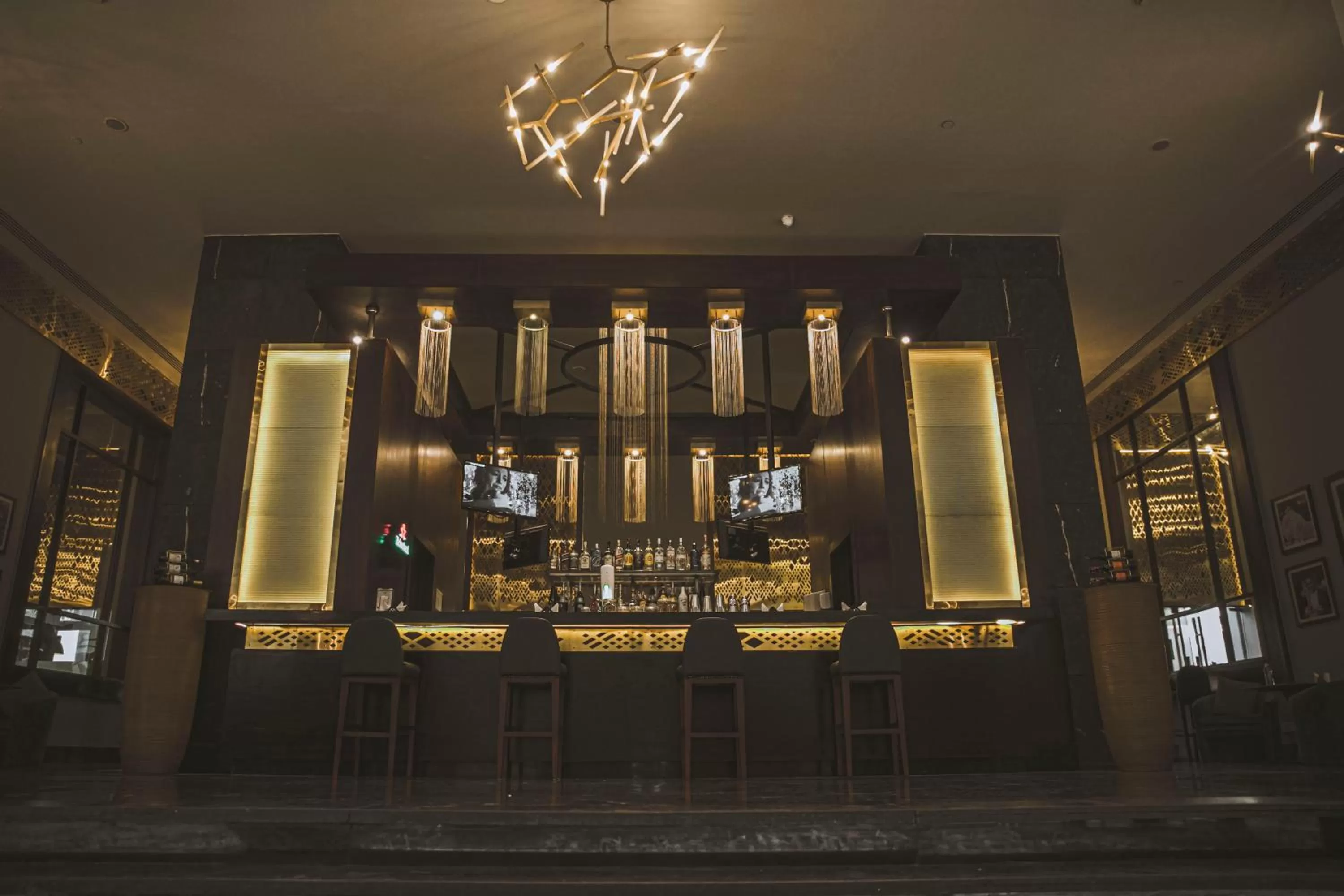 Lounge or bar in Radisson Blu Hotel, Cairo Heliopolis