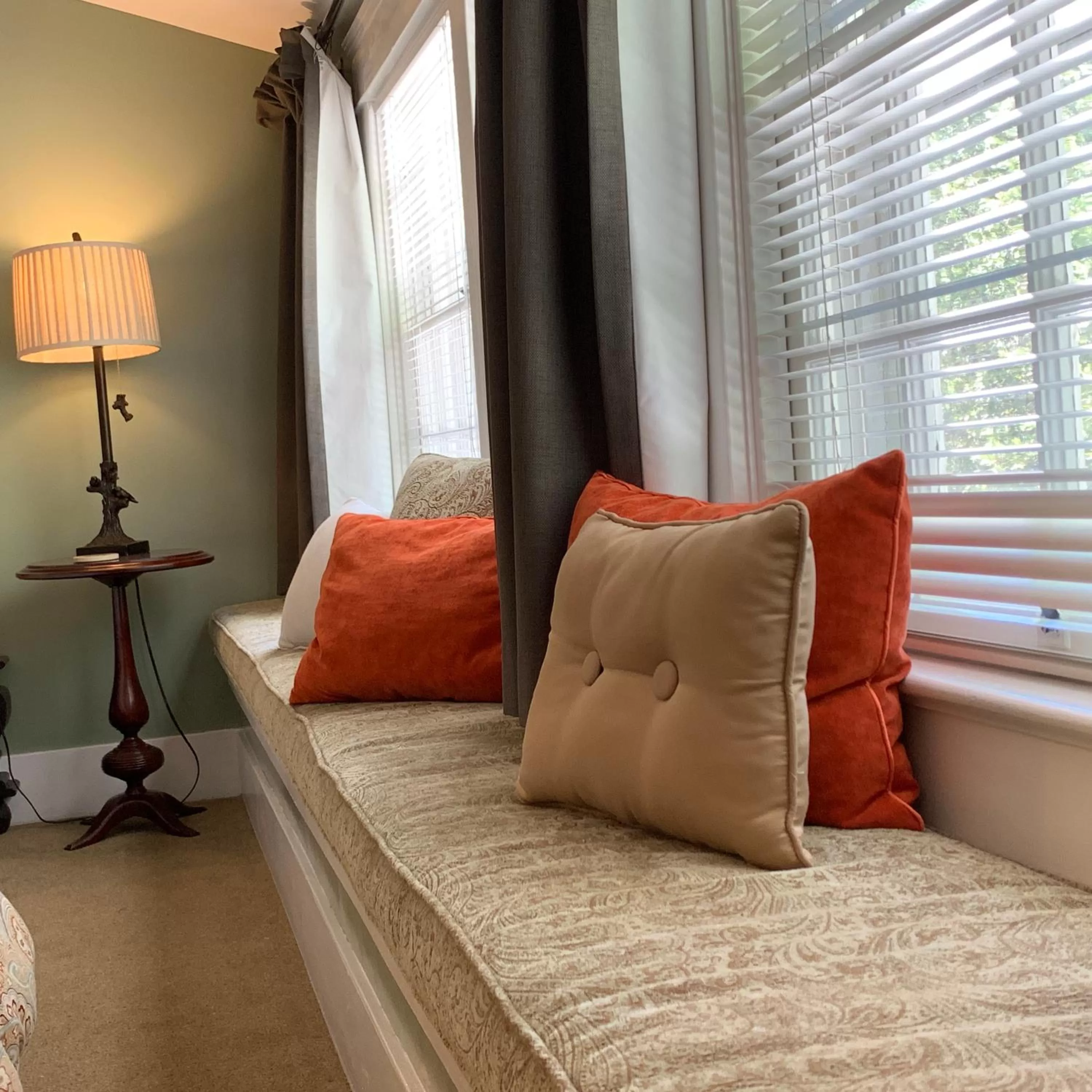 View (from property/room), Bed in Bayberry Inn B&B and Oregon Wellness Retreat