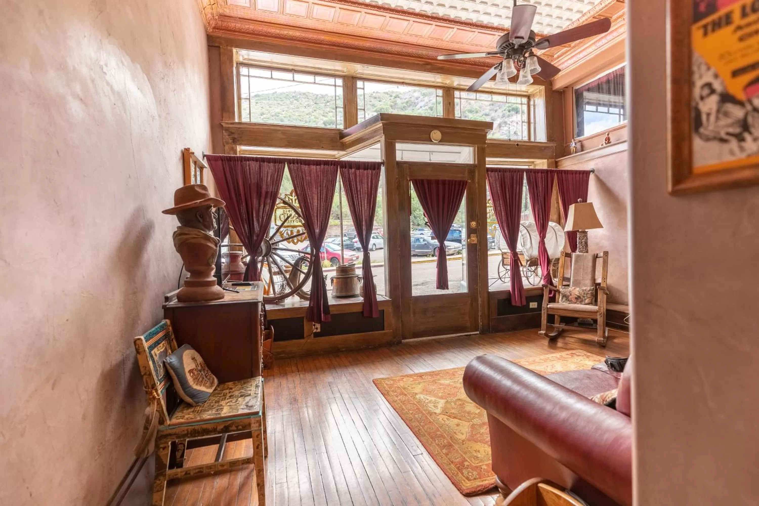 Seating Area in Bisbee Grand Hotel