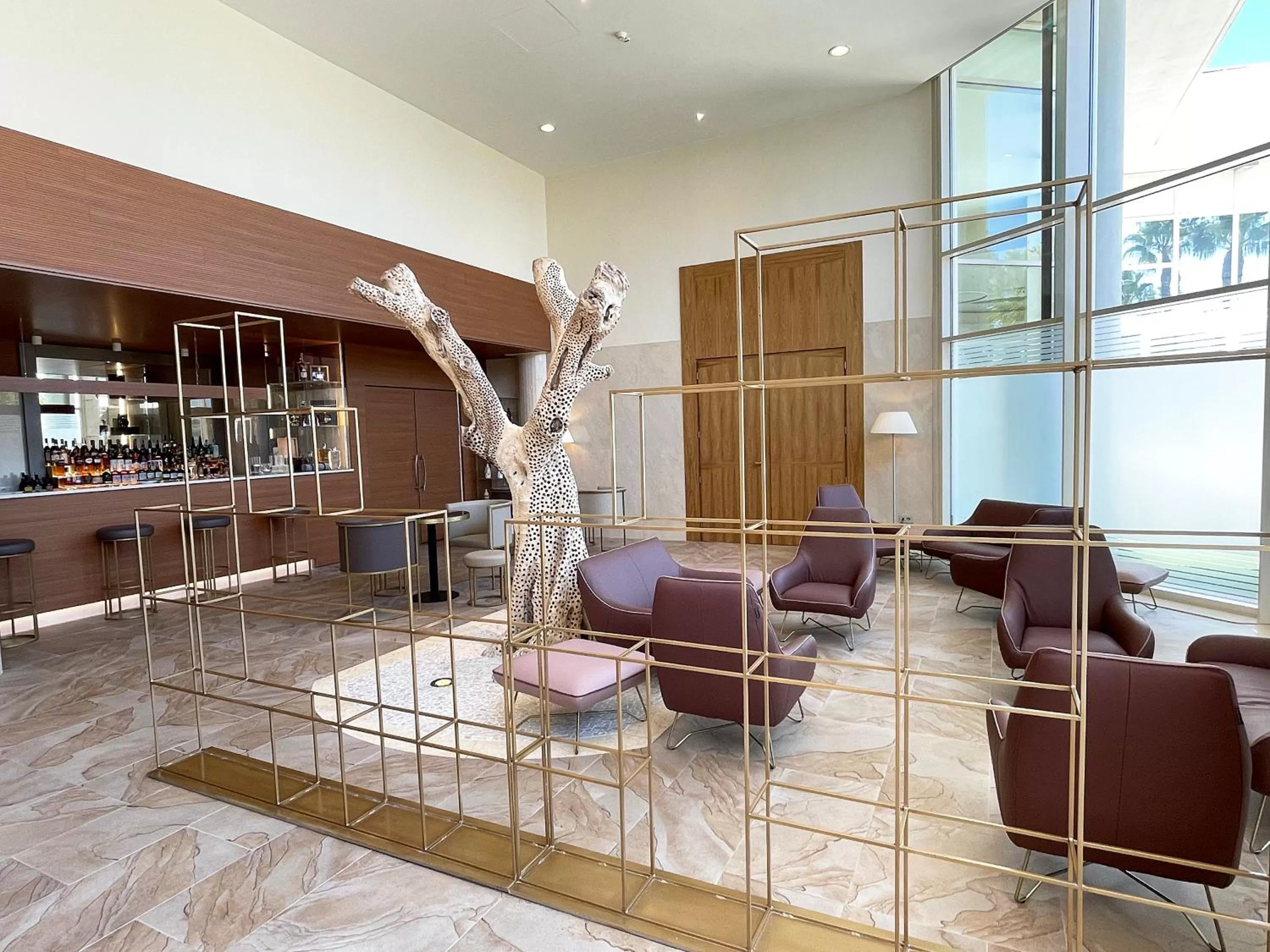 Lounge or bar in UNA HOTELS MH Matera