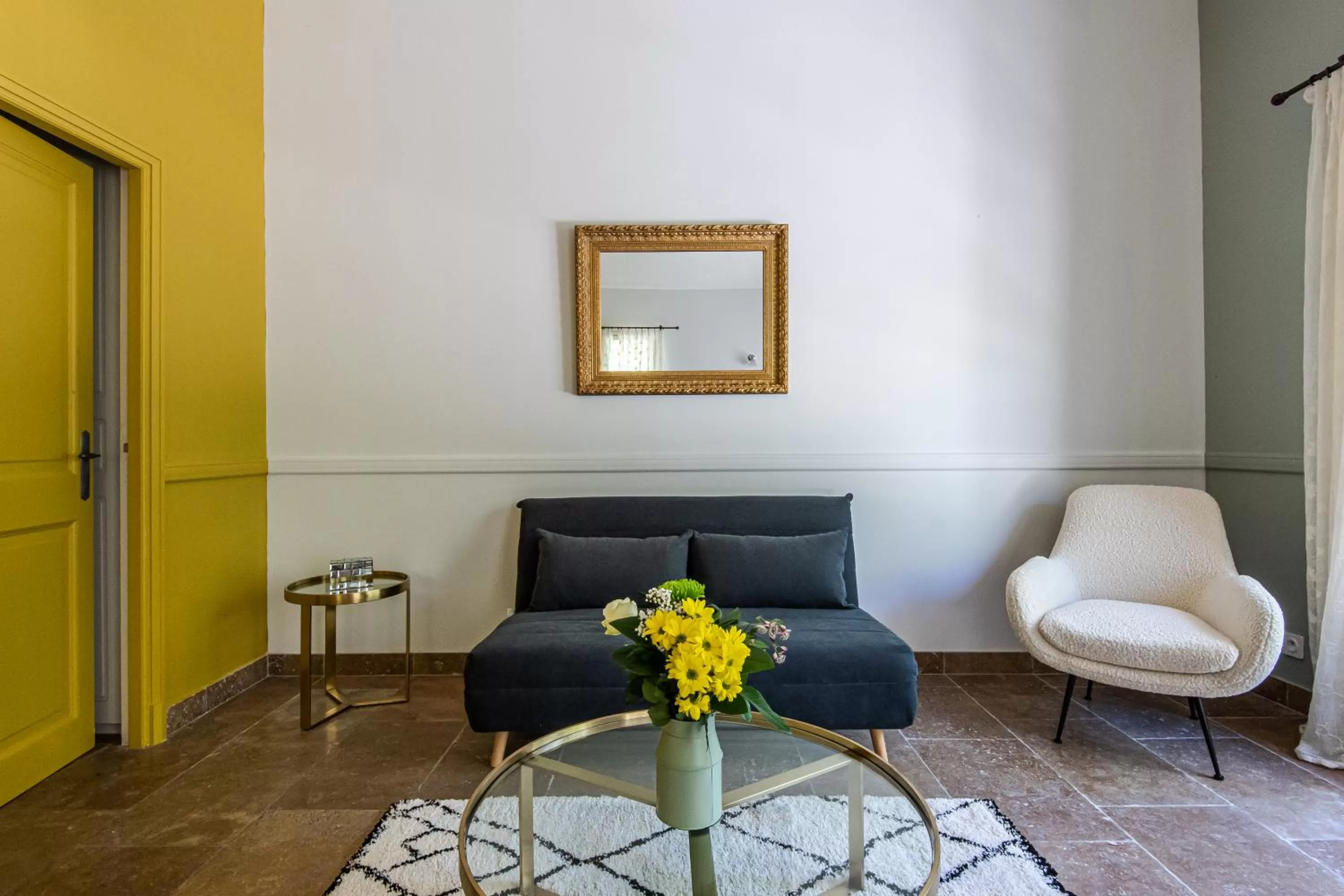 Patio in Hôtel Mas Valentine