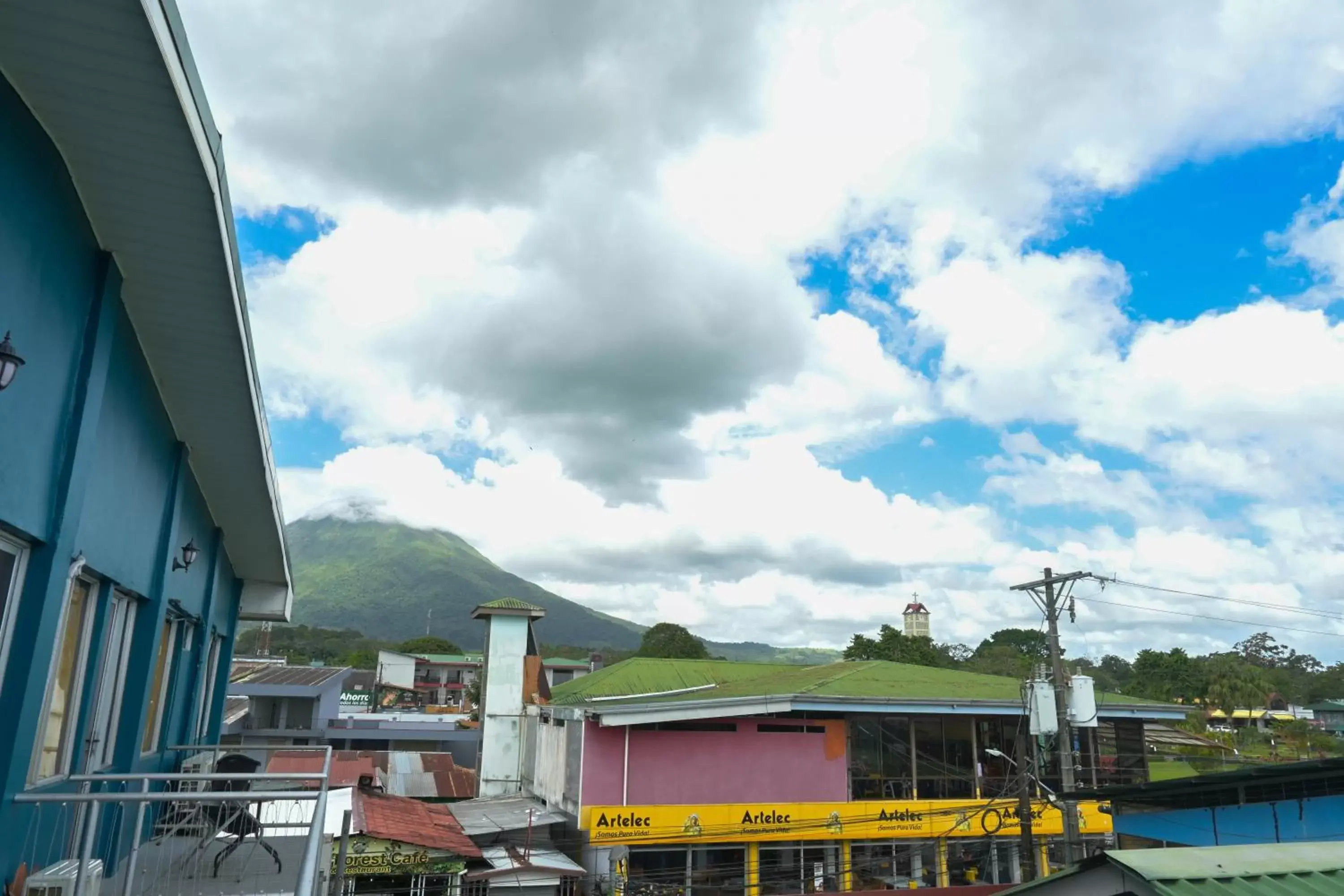 Standard Double Room with Balcony in Hotel Las Colinas Standard Double Room with Balcony in Hotel Las Colinas