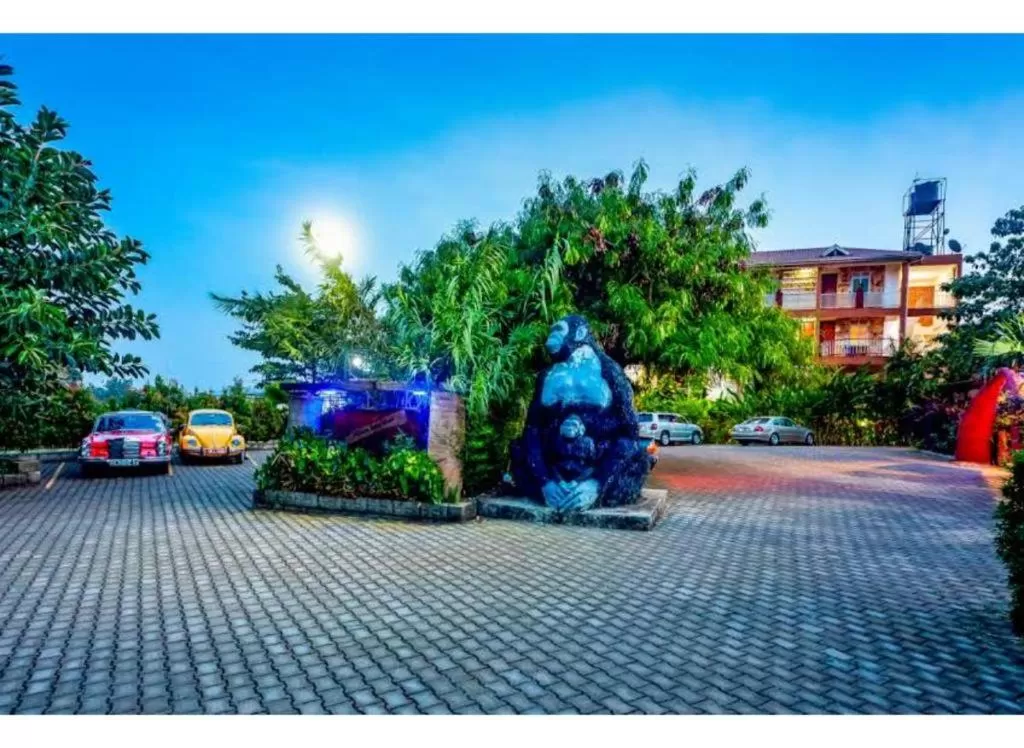 Property building in African Tribe Suites