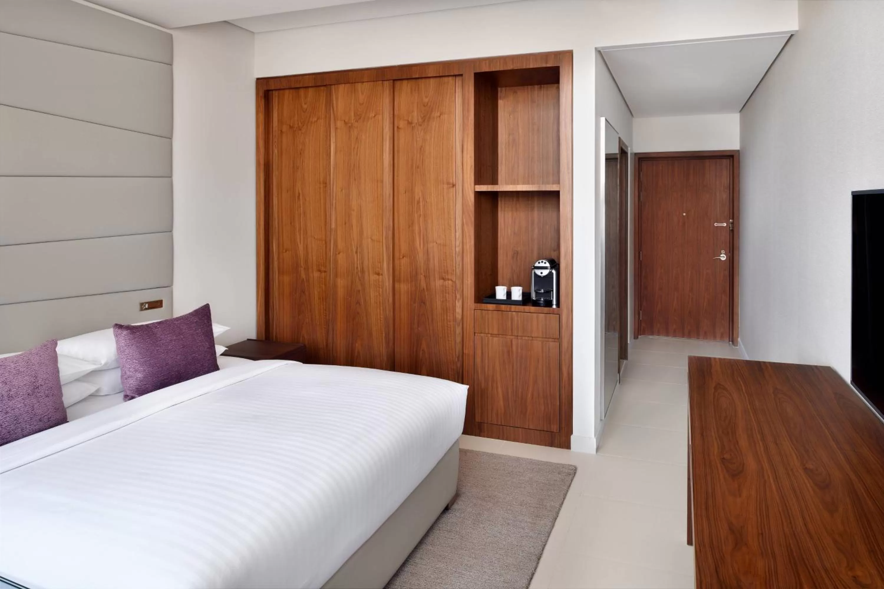 Photo of the whole room, Bed in Marriott Riyadh Diplomatic Quarter