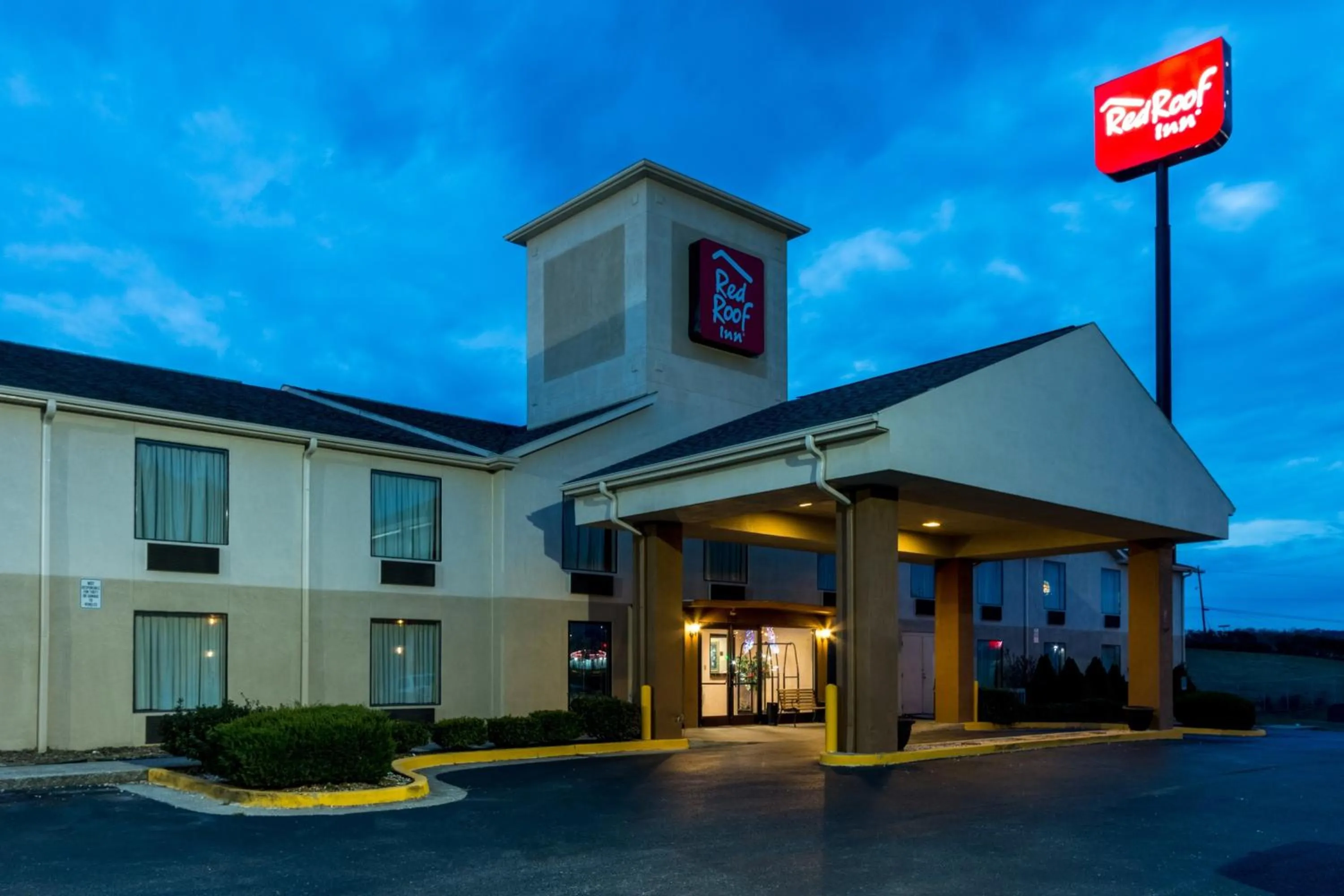 Property building in Red Roof Inn Morehead