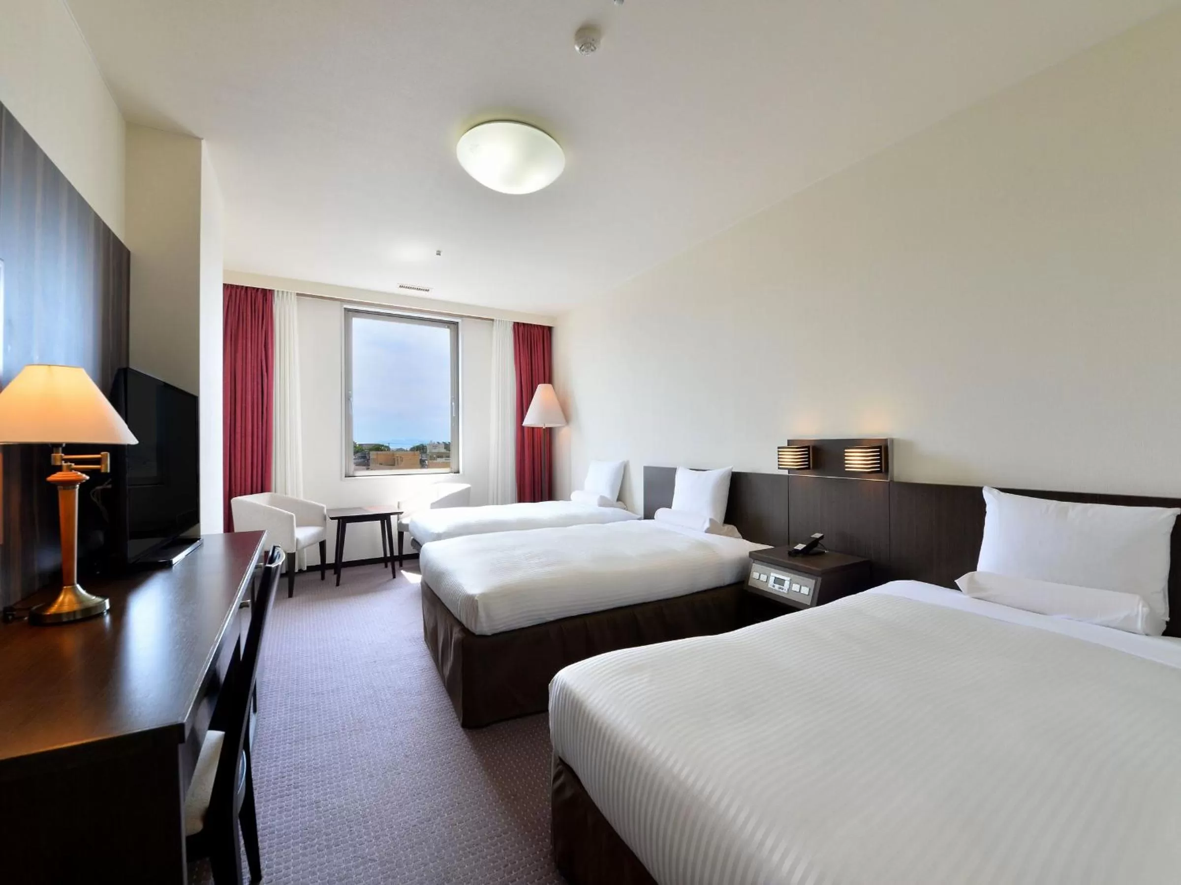 Photo of the whole room, Bed in Hakodate Kokusai Hotel