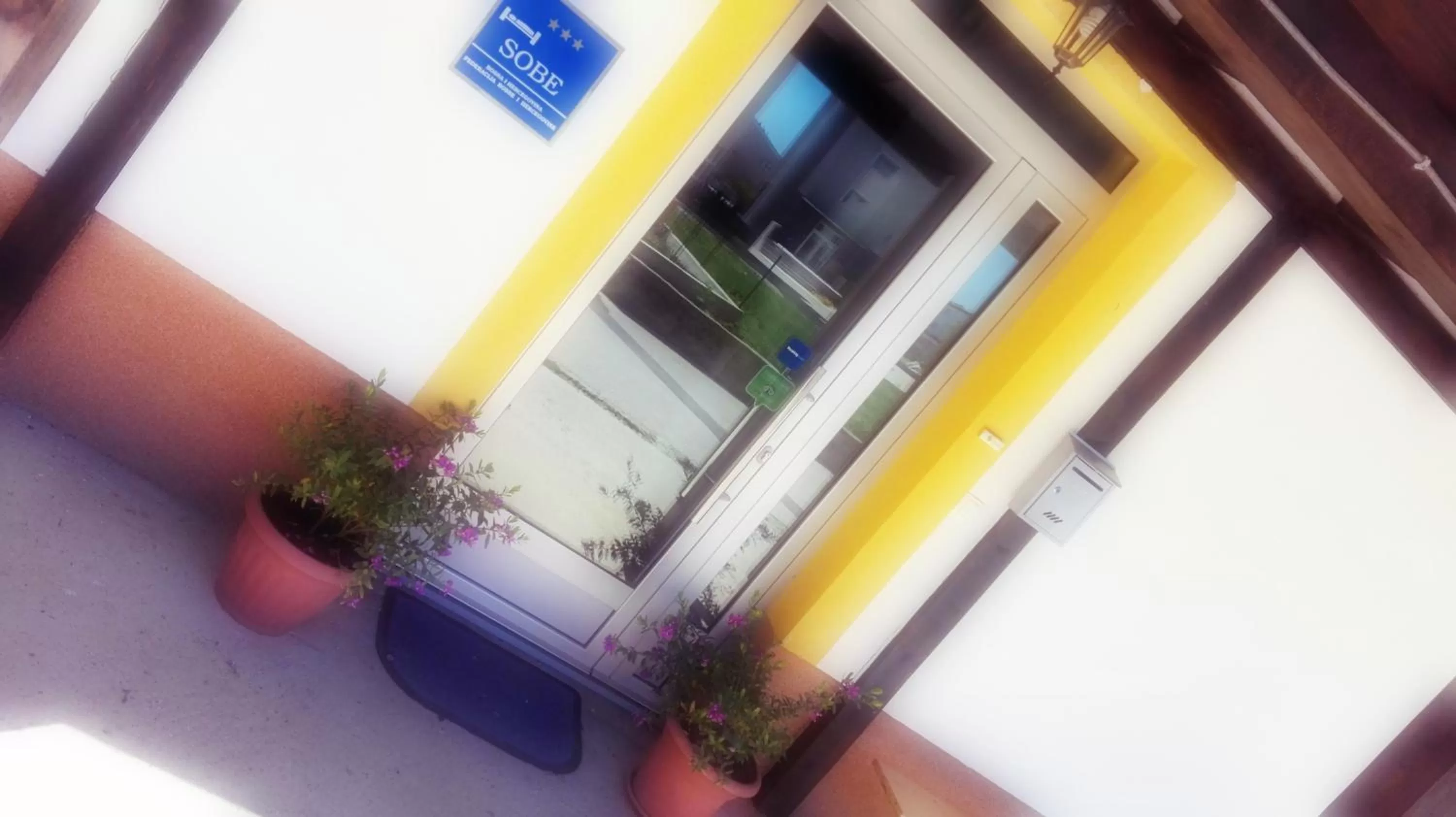 Patio in Pansion Eden