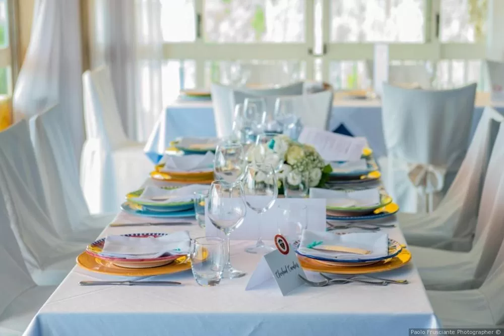 Restaurant/places to eat in Hotel Bristol