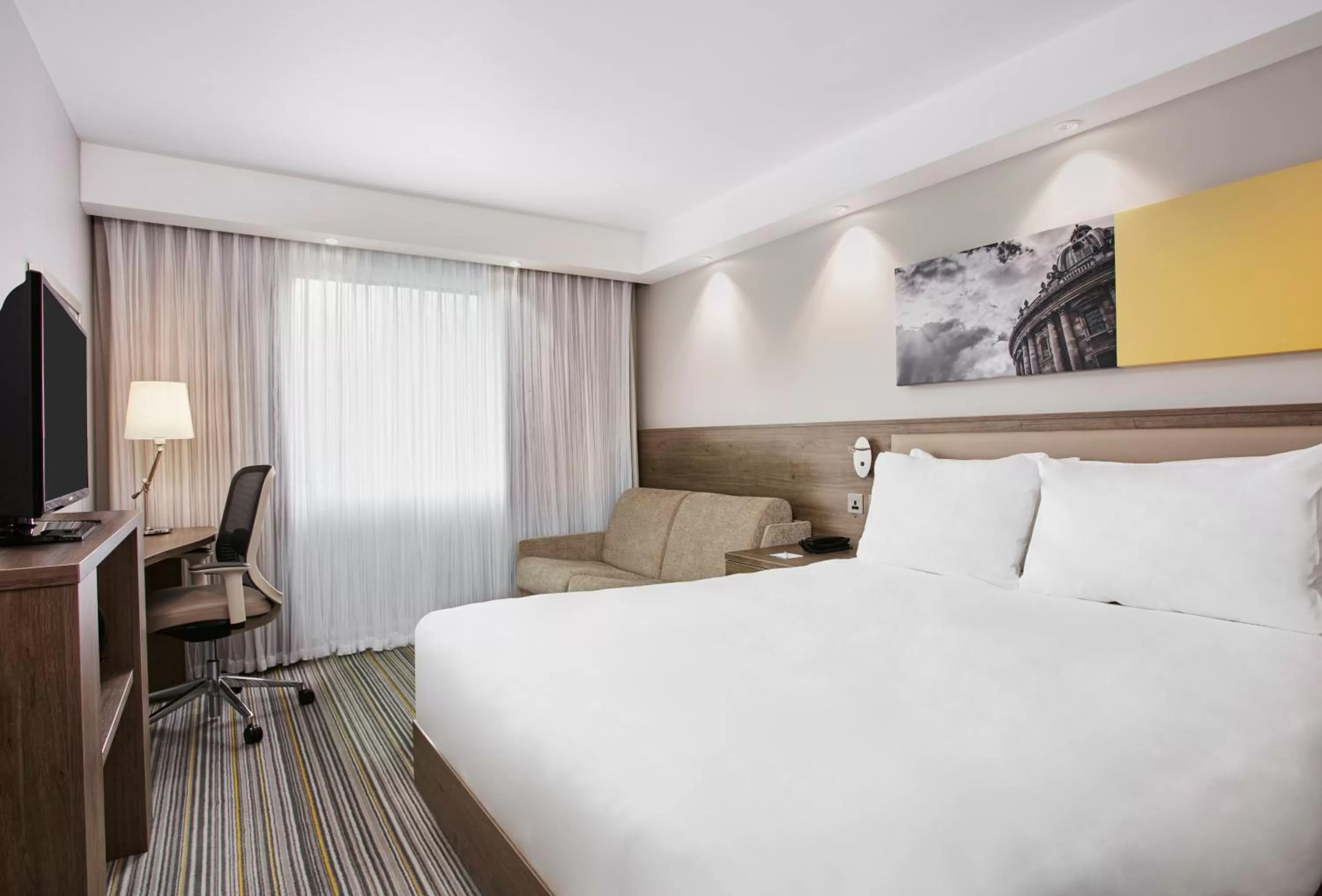 Bedroom, Bed in Hampton by Hilton Oxford