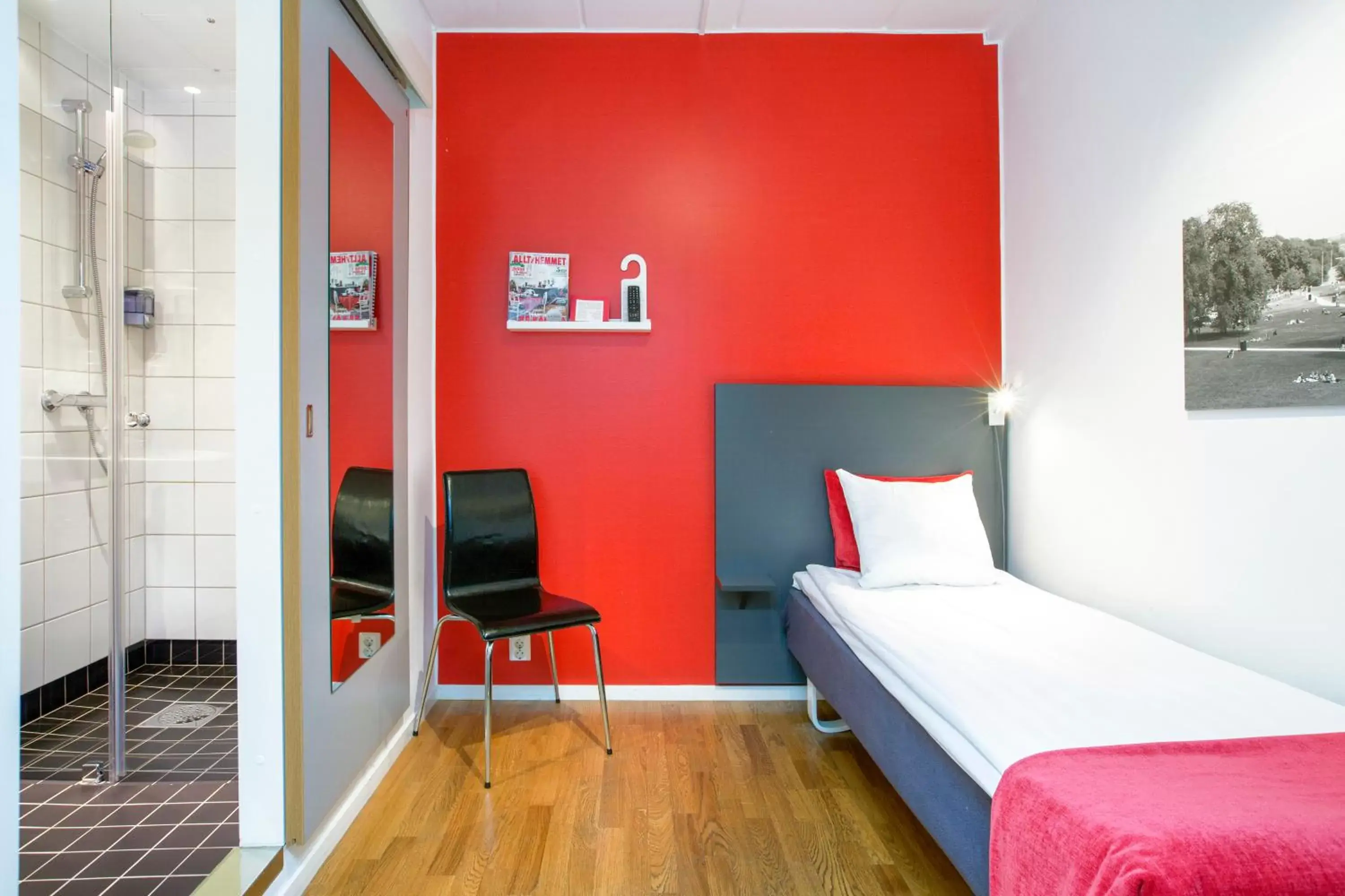 Single Room Economy without Window in Connect Hotel City Single Room Economy without Window in Connect Hotel City