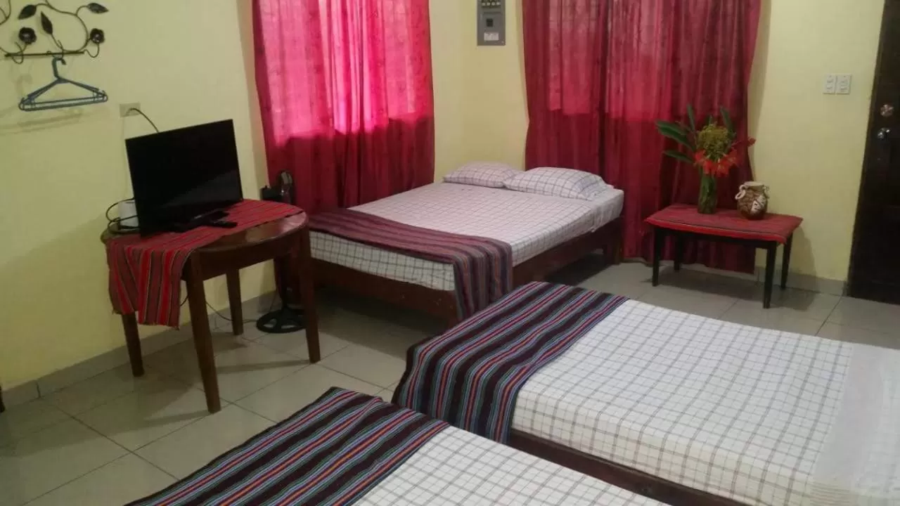 Bed in Hotel & Hostal Yaxkin Copan