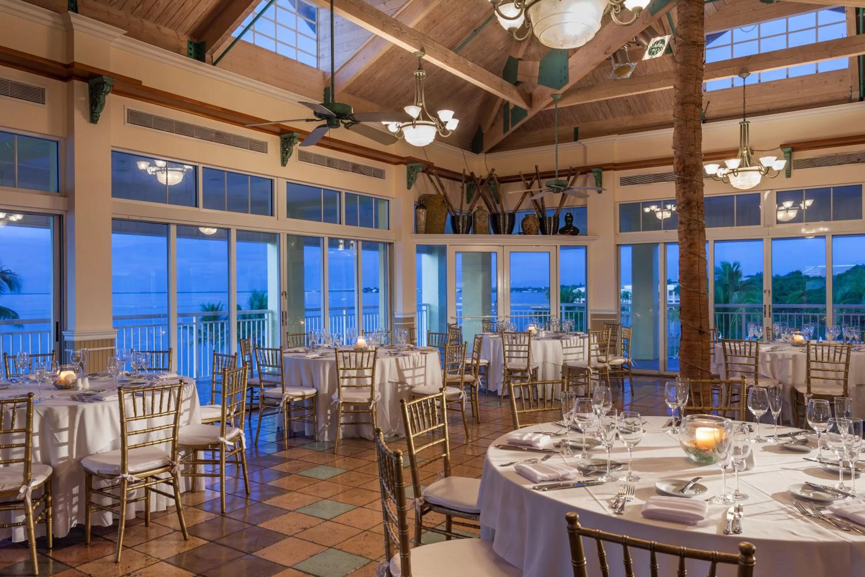 Restaurant/places to eat in Reefhouse Resort and Marina