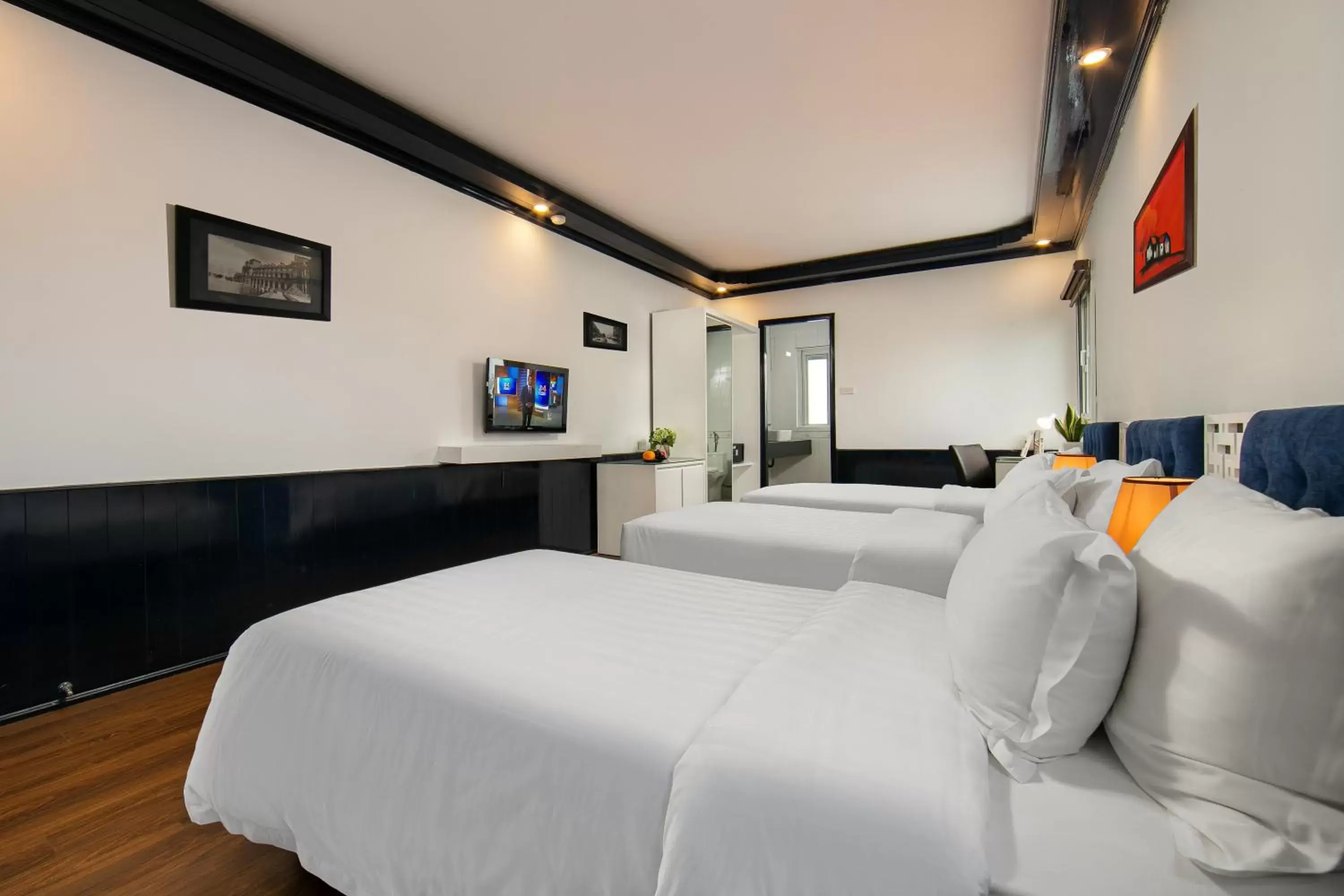 Deluxe Triple Room in Diamond Nostalgia Hotel & Spa Deluxe Triple Room in Diamond Nostalgia Hotel & Spa