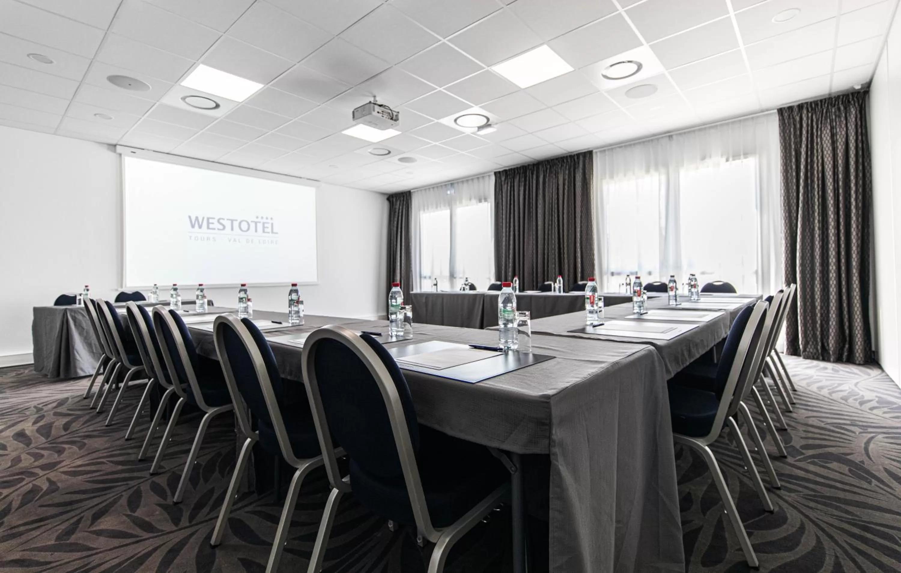 Meeting/conference room in Westotel Tours Val de Loire