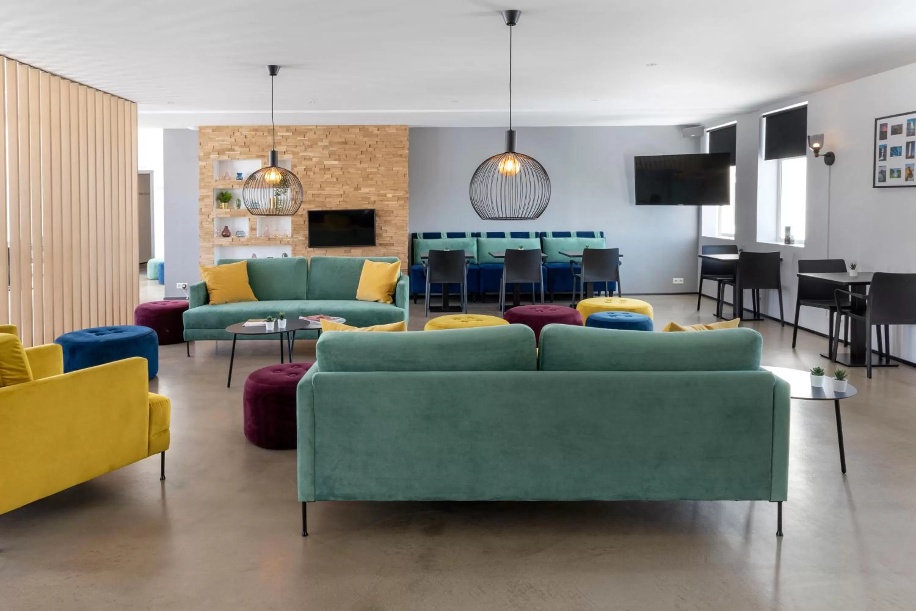 Communal lounge/ TV room in 201 Hotel