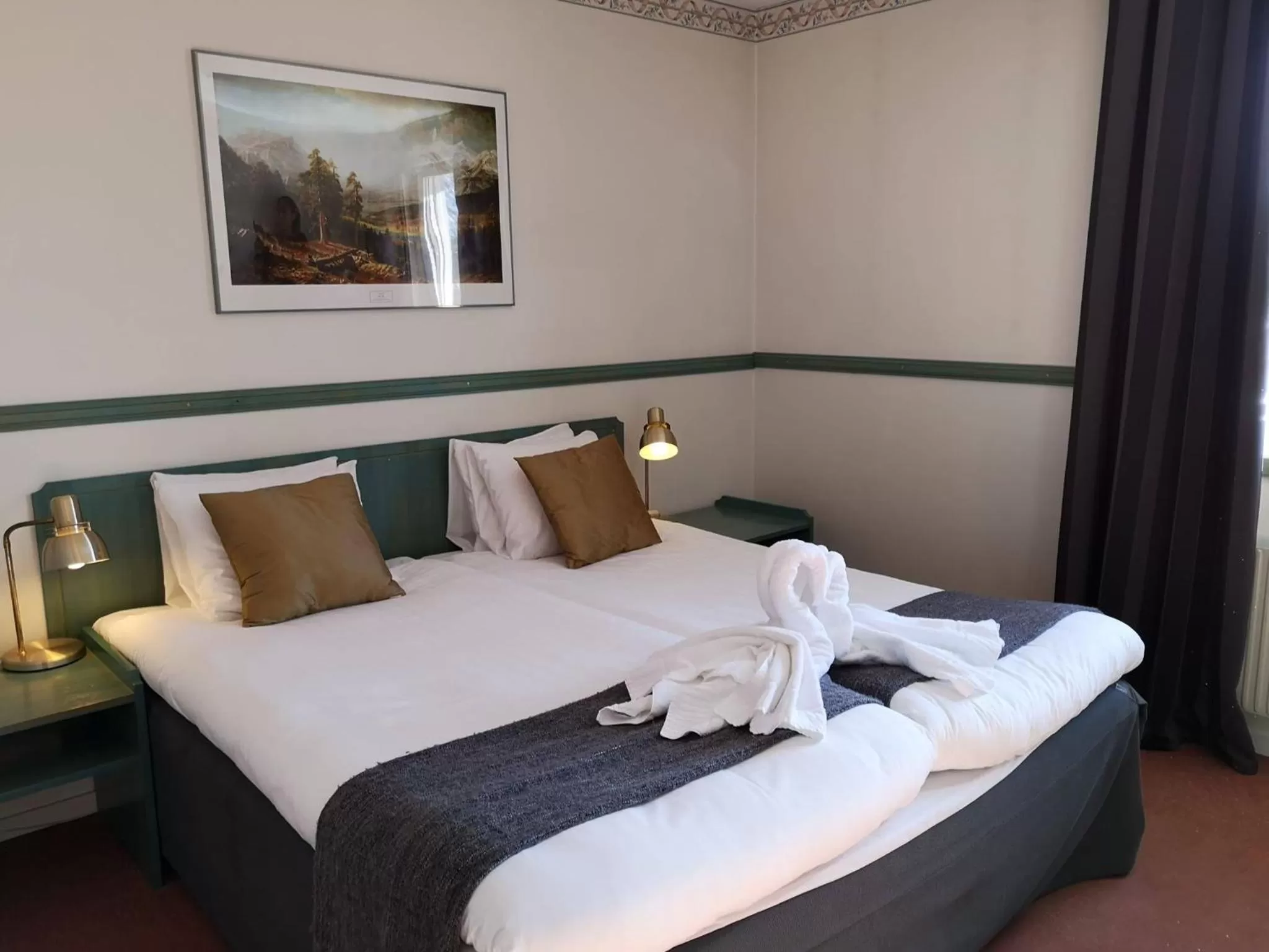 Property building, Bed in Hotell Älvdalen