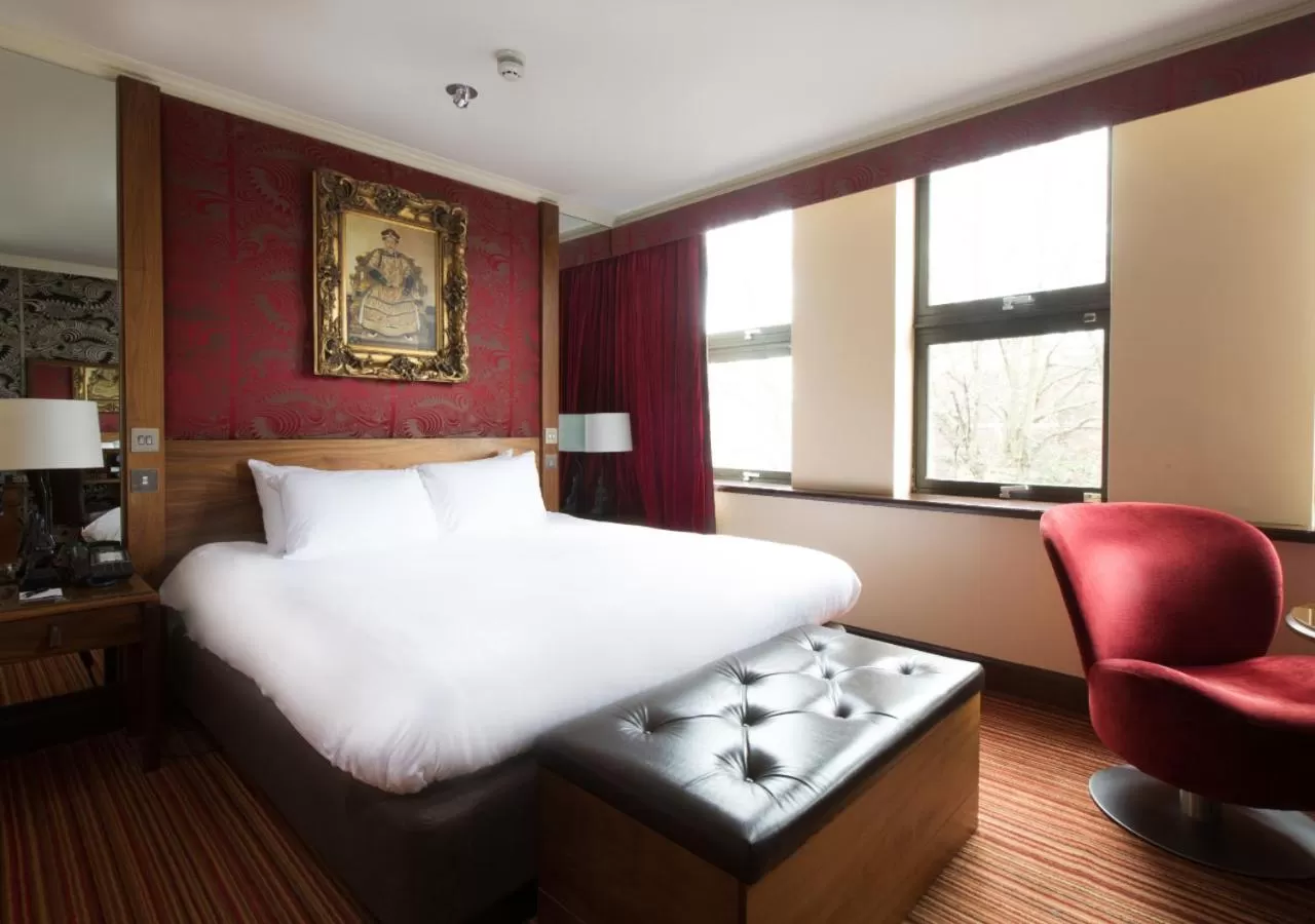 Bed in The Queen at Chester Hotel, BW Premier Collection